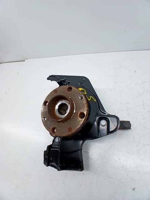 Mangueta delantera izquierda FIAT 500E 2