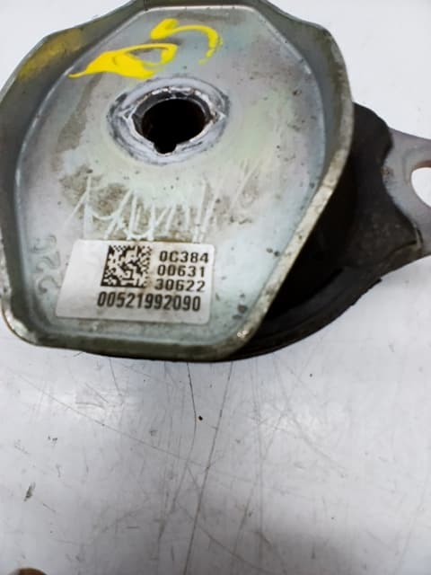 Soporte motor FIAT 500E 3