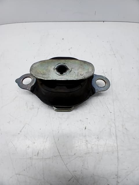 Soporte motor FIAT 500E 2