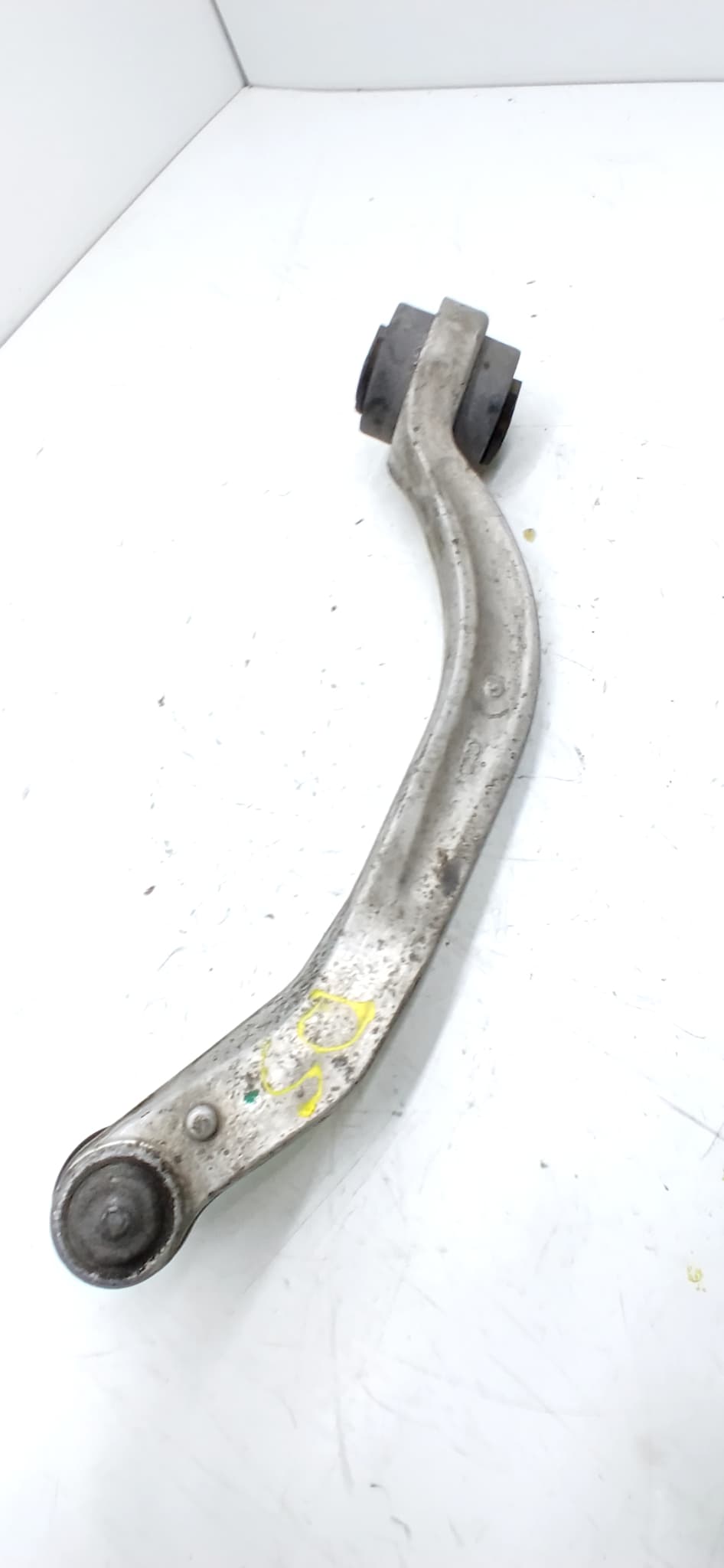 Brazo suspension inferior delantero izquierdo AUDI A6 BERLINA (4B2) 3
