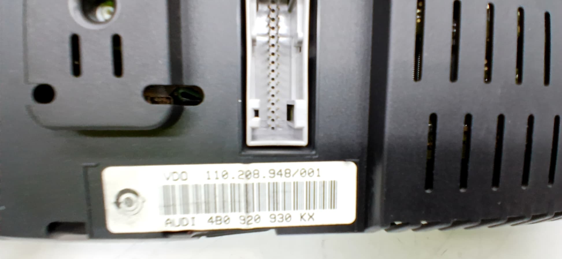 Cuadro instrumentos AUDI A6 BERLINA (4B2) 2