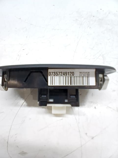 Mando elevalunas delantero derecho FIAT 500E 2