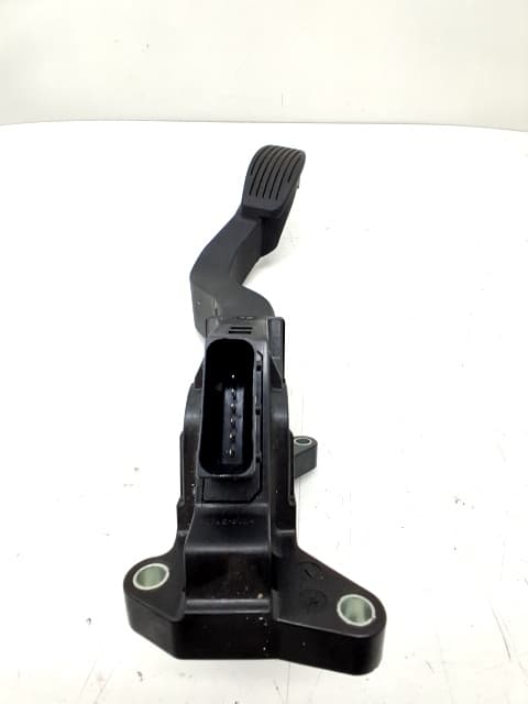 Pedal acelerador FIAT 500E 3