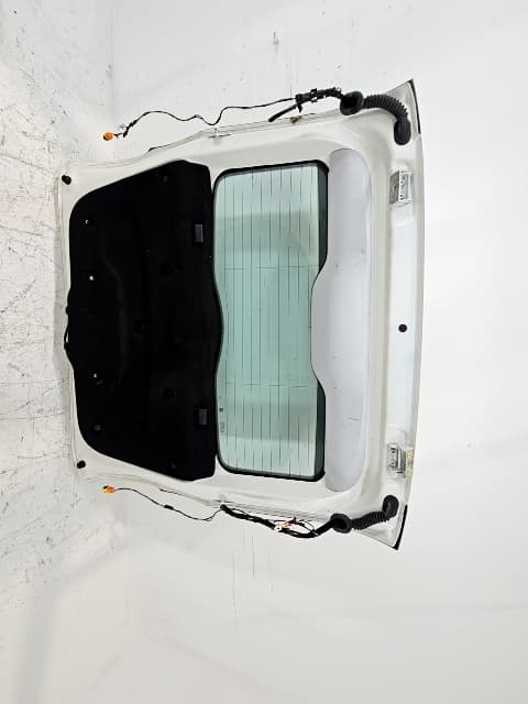 Porton trasero FIAT 500E 4
