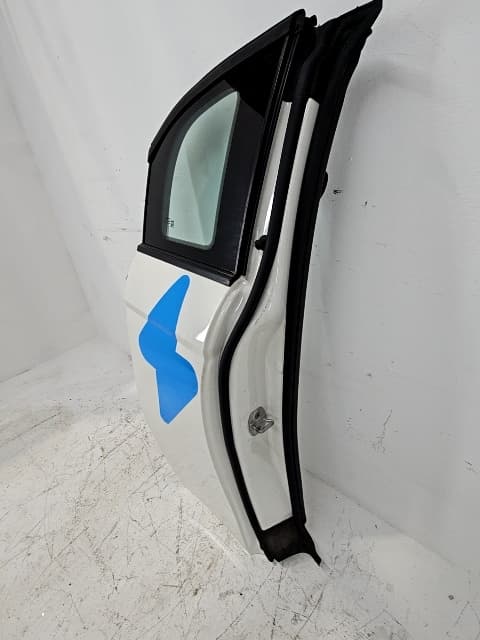 Puerta trasera derecha FIAT 500E 5