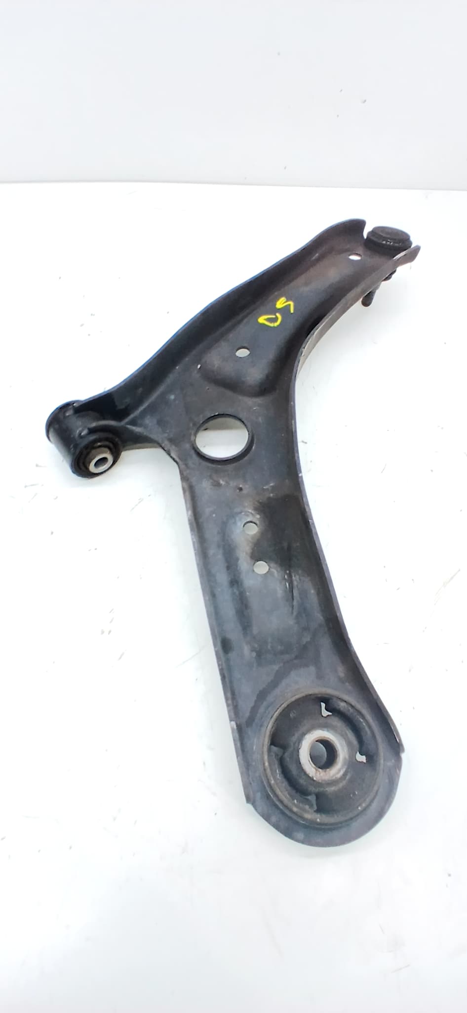 Brazo suspension inferior delantero izquierdo HYUNDAI I20 2