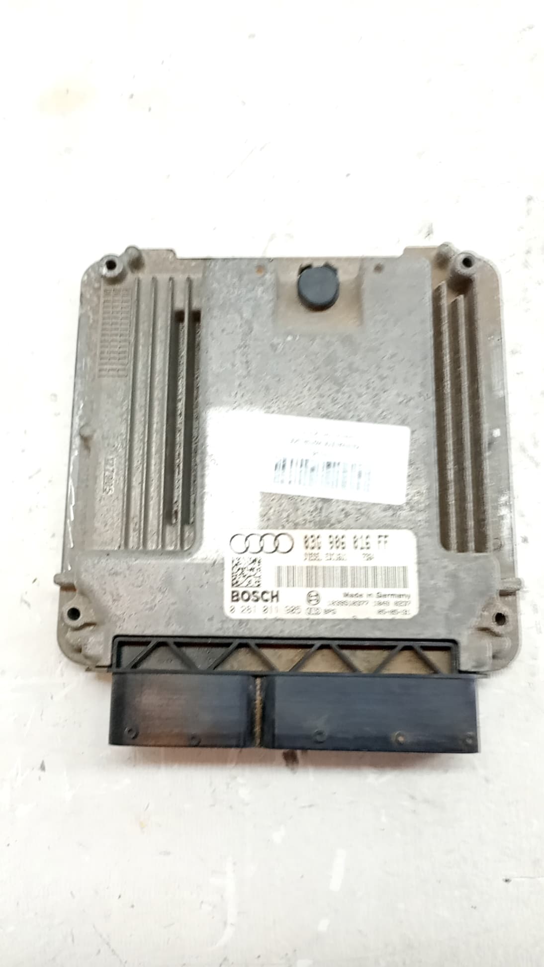 Centralita motor uce AUDI A3 (8L)