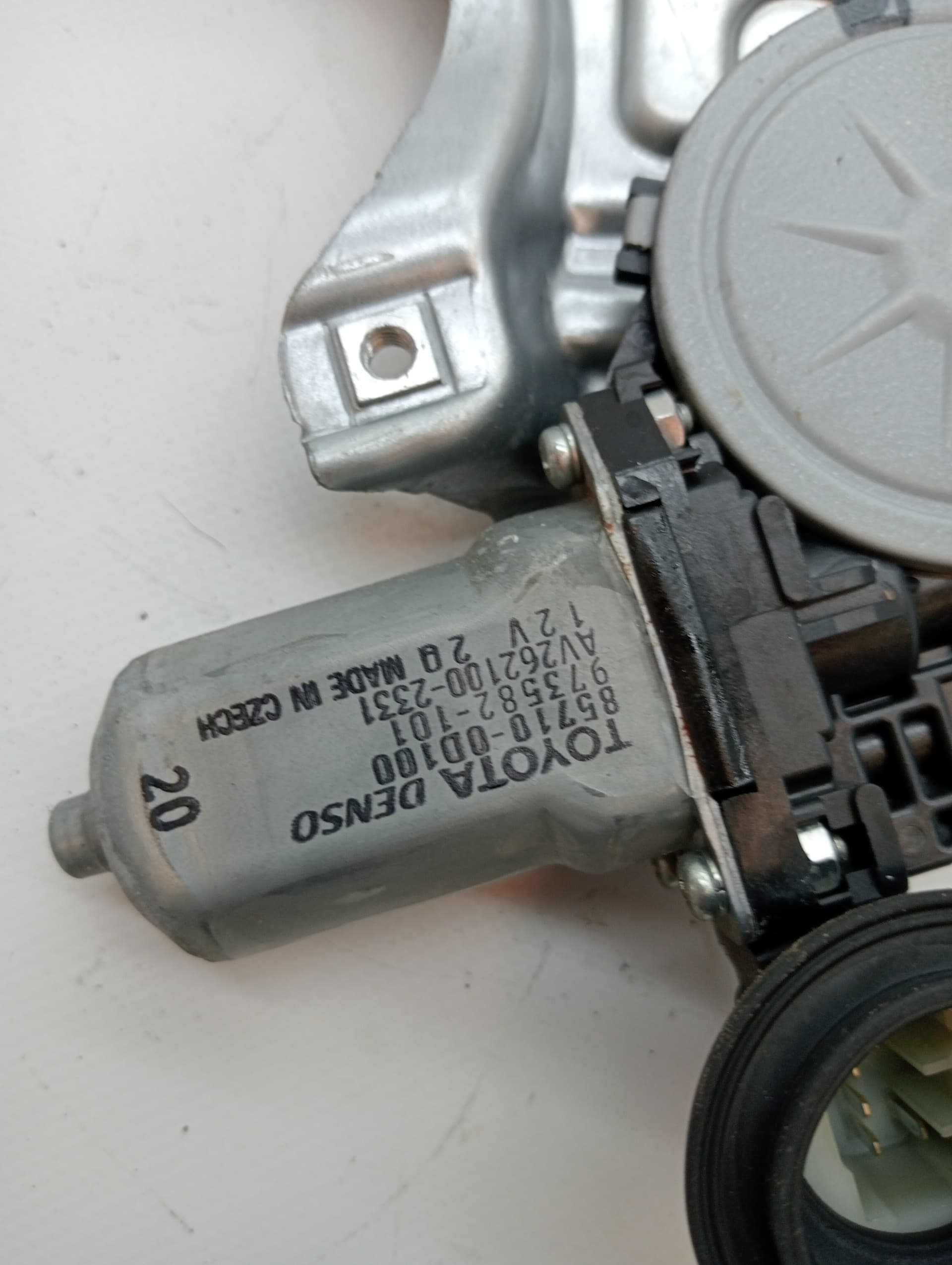 Elevalunas trasero izquierdo TOYOTA AURIS TOURING SPORTS (E18) 3