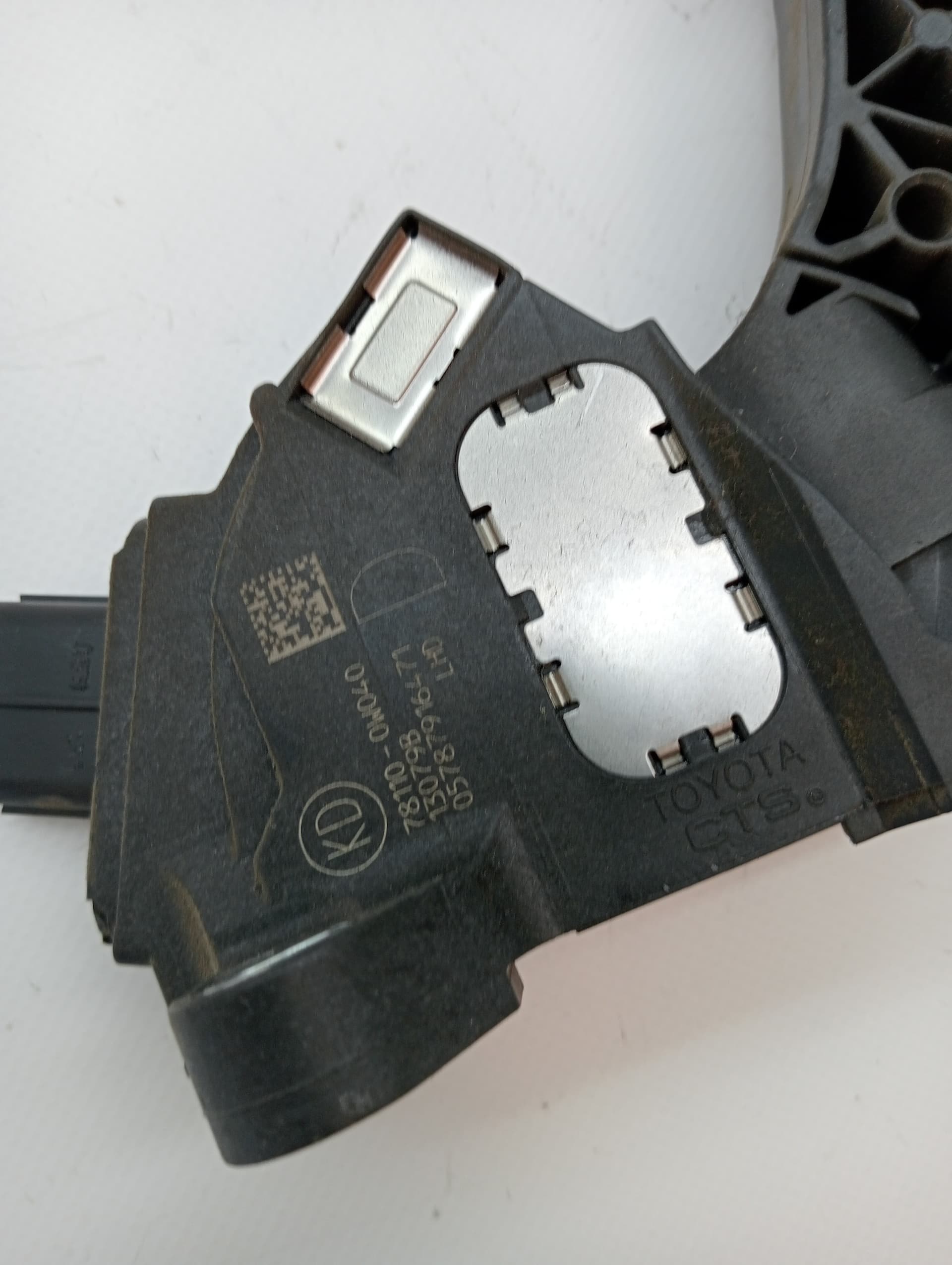 Pedal acelerador TOYOTA AURIS TOURING SPORTS (E18) 3