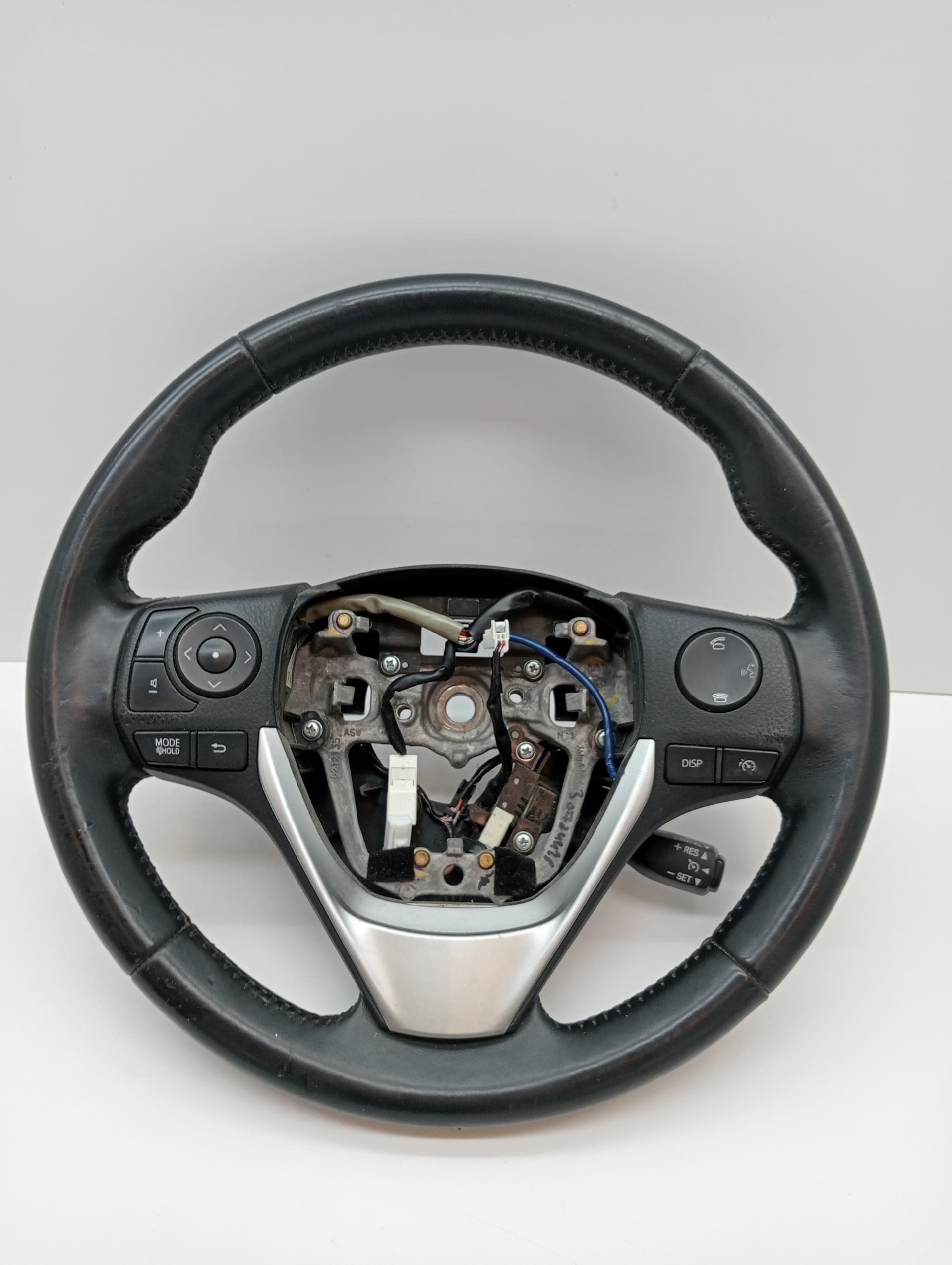 Volante TOYOTA AURIS TOURING SPORTS (E18)