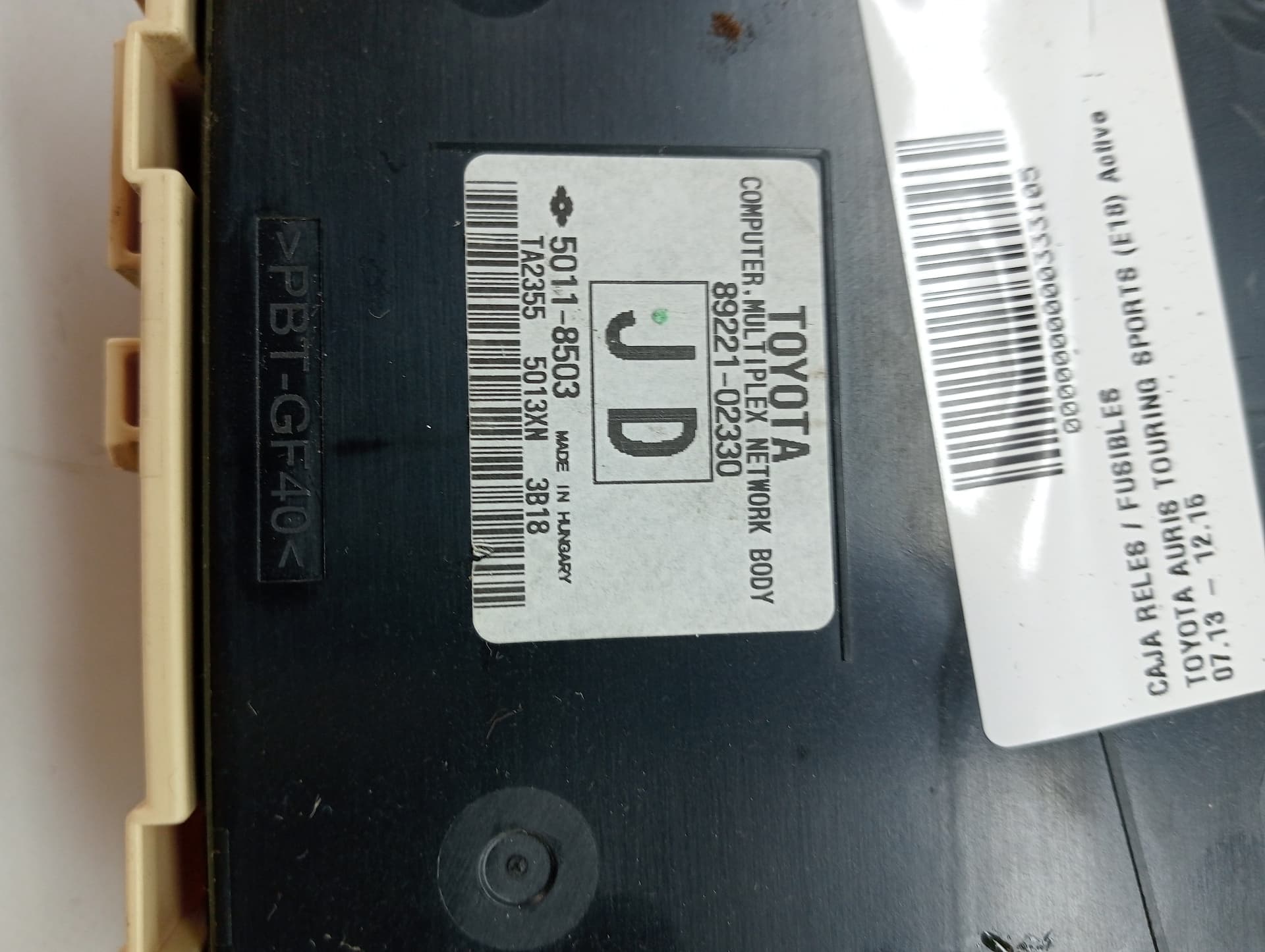 Caja reles / fusibles TOYOTA AURIS TOURING SPORTS (E18) 3