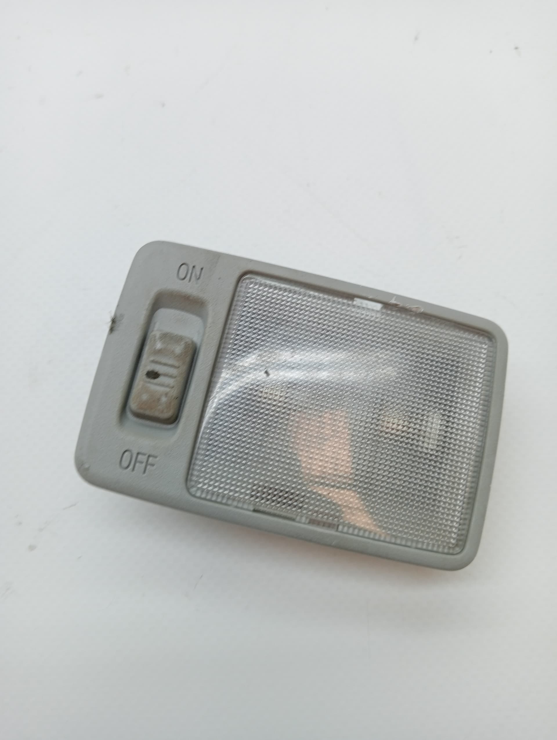 Luz interior TOYOTA AURIS TOURING SPORTS (E18)