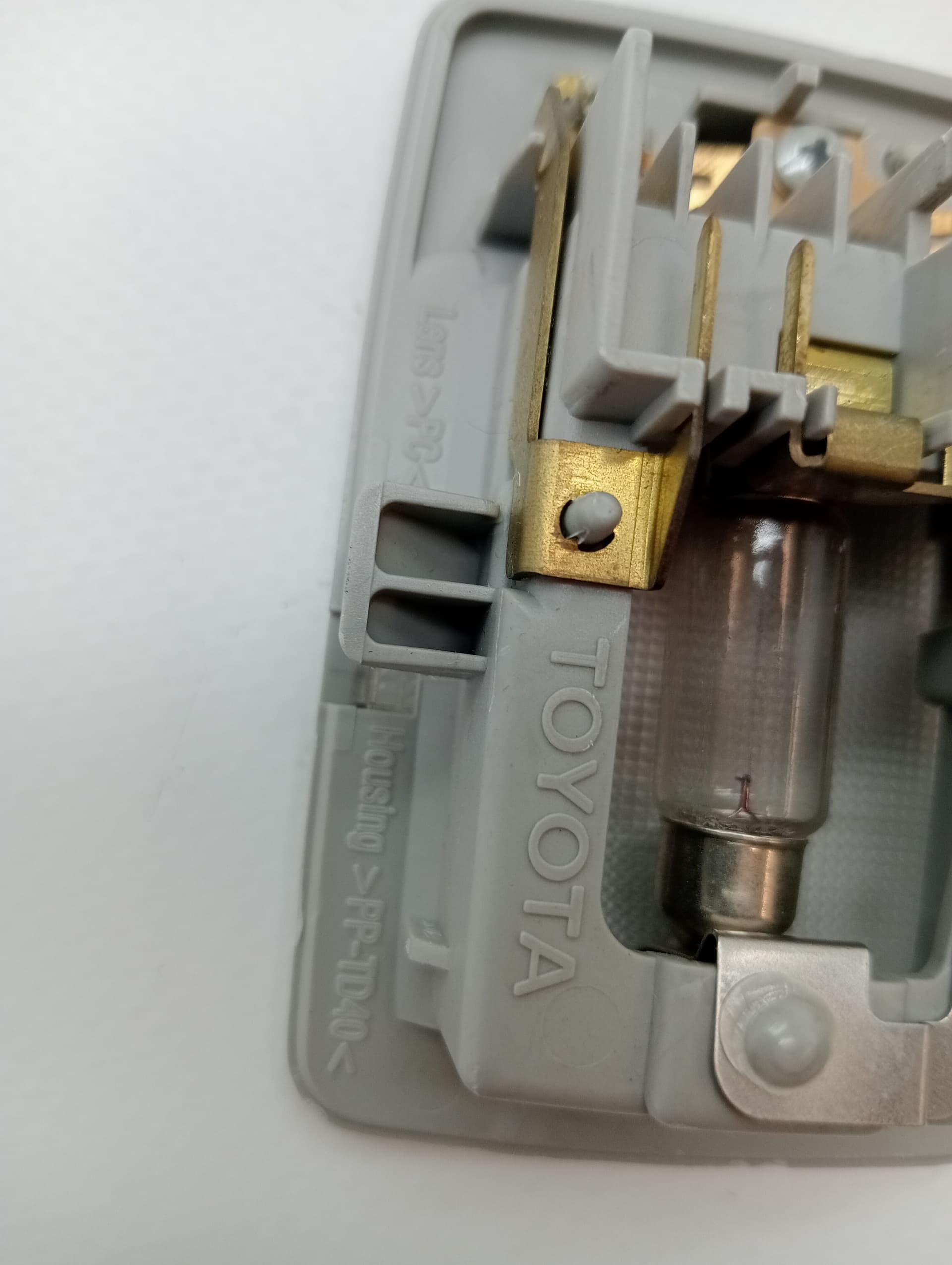 Luz interior TOYOTA AURIS TOURING SPORTS (E18) 2