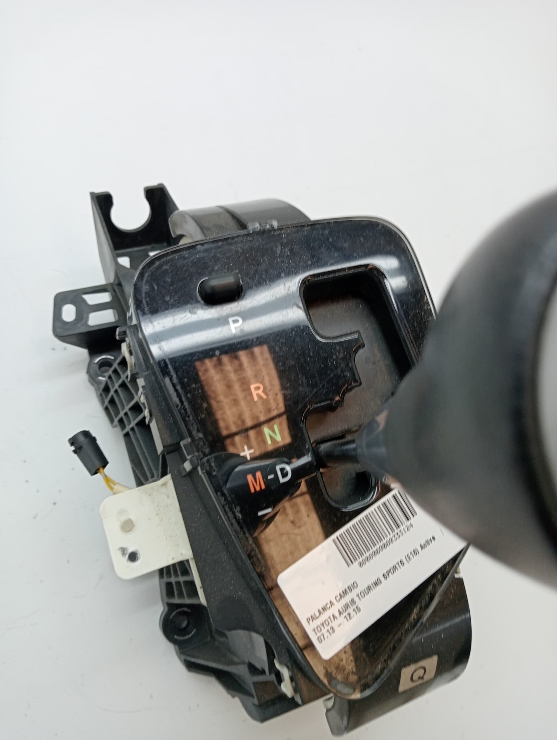 Palanca cambio TOYOTA AURIS TOURING SPORTS (E18) 3