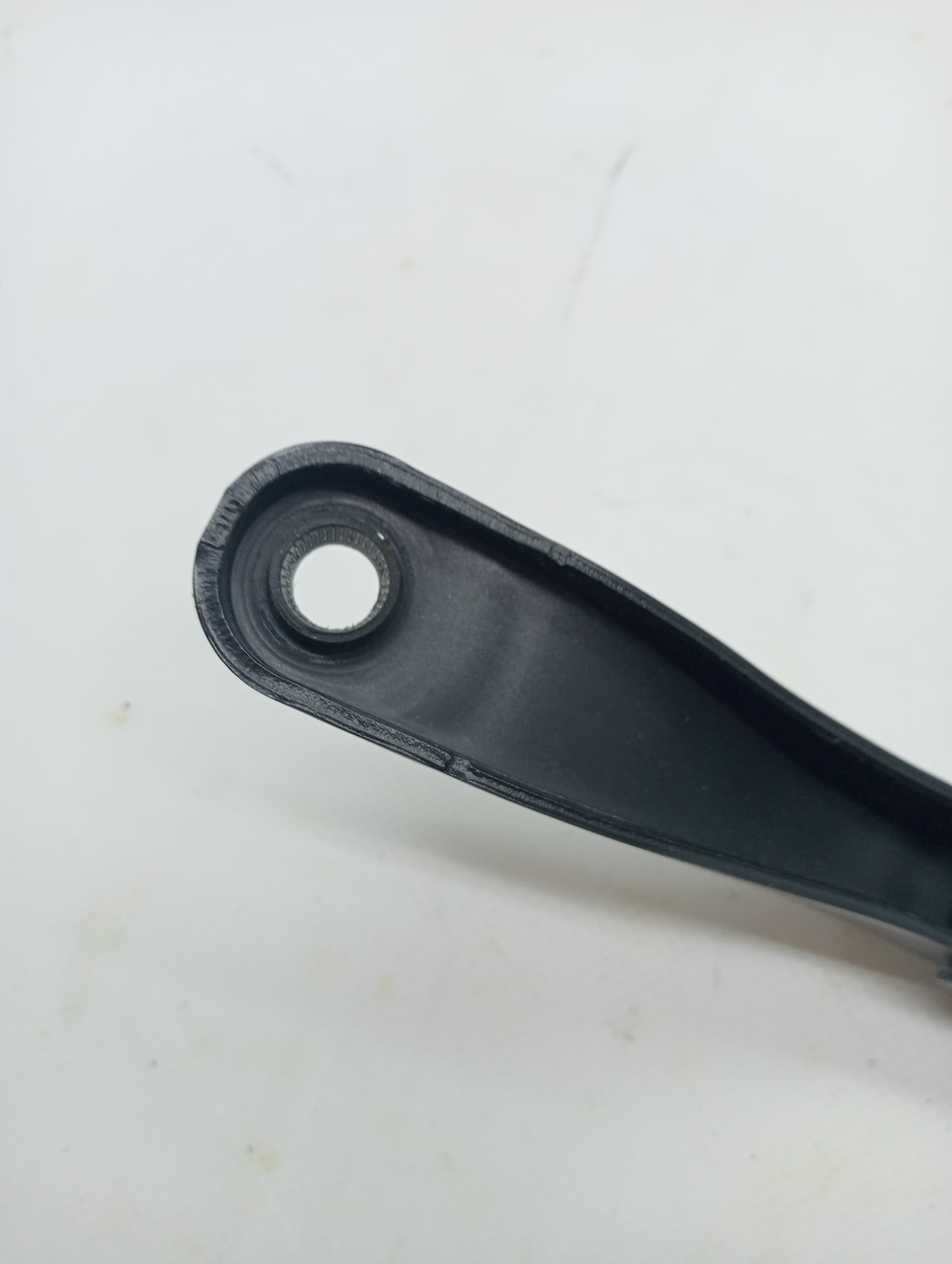 Brazo limpia delantero derecho CITROEN CITROËN C4 III (BA_, BB_, BC_) 3