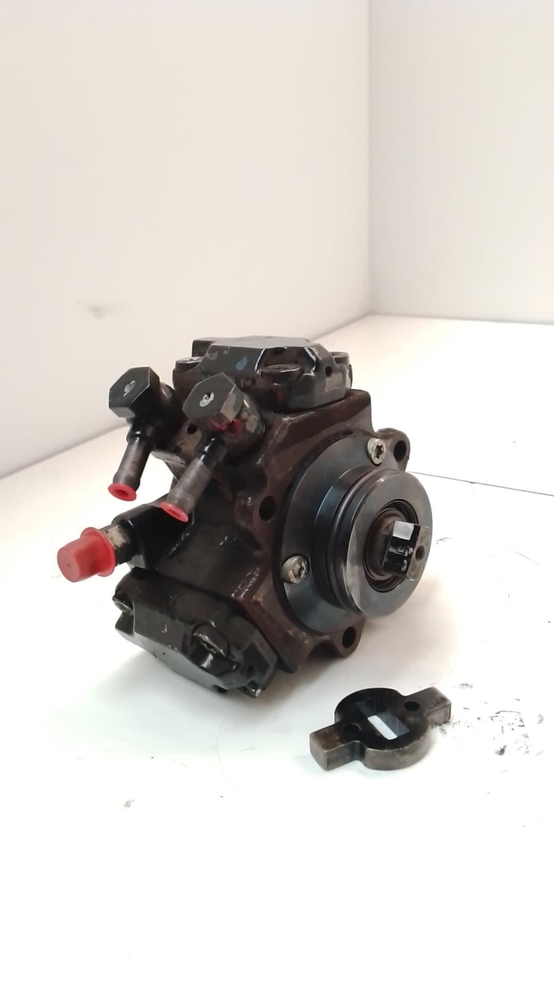 Bomba inyeccion OPEL CORSA D
