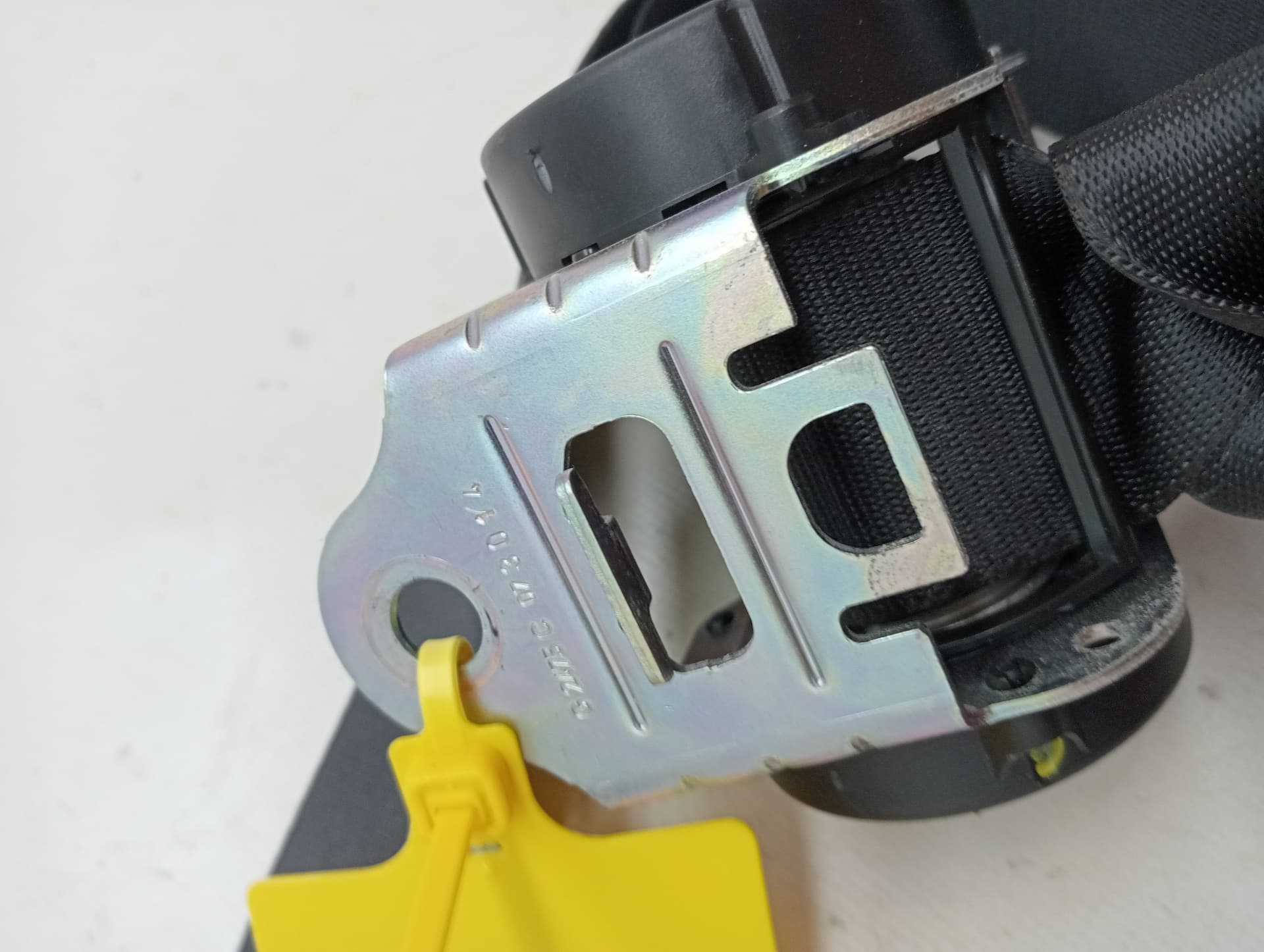 Cinturon seguridad trasero central MINI CLUBMAN (R55) 3
