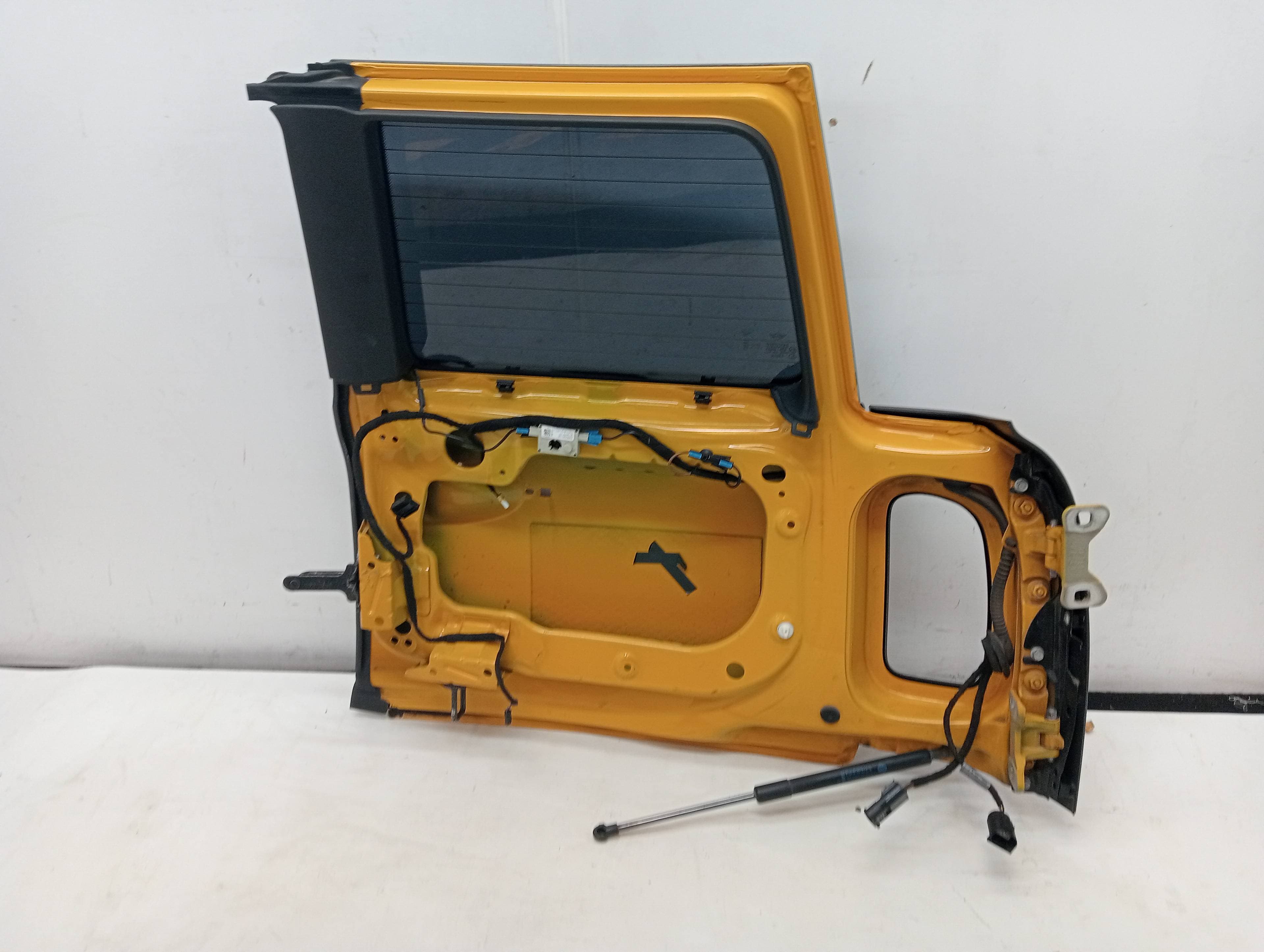 Porton trasero izquierdo MINI CLUBMAN (R55) 2