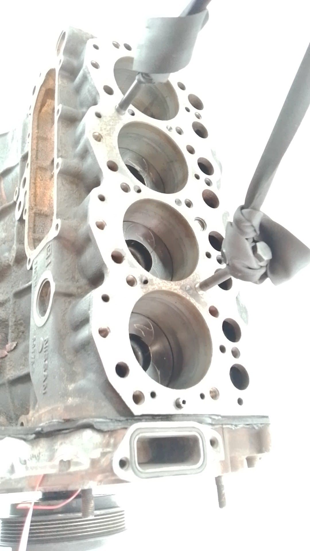 Bloque NISSAN ATLEON 4