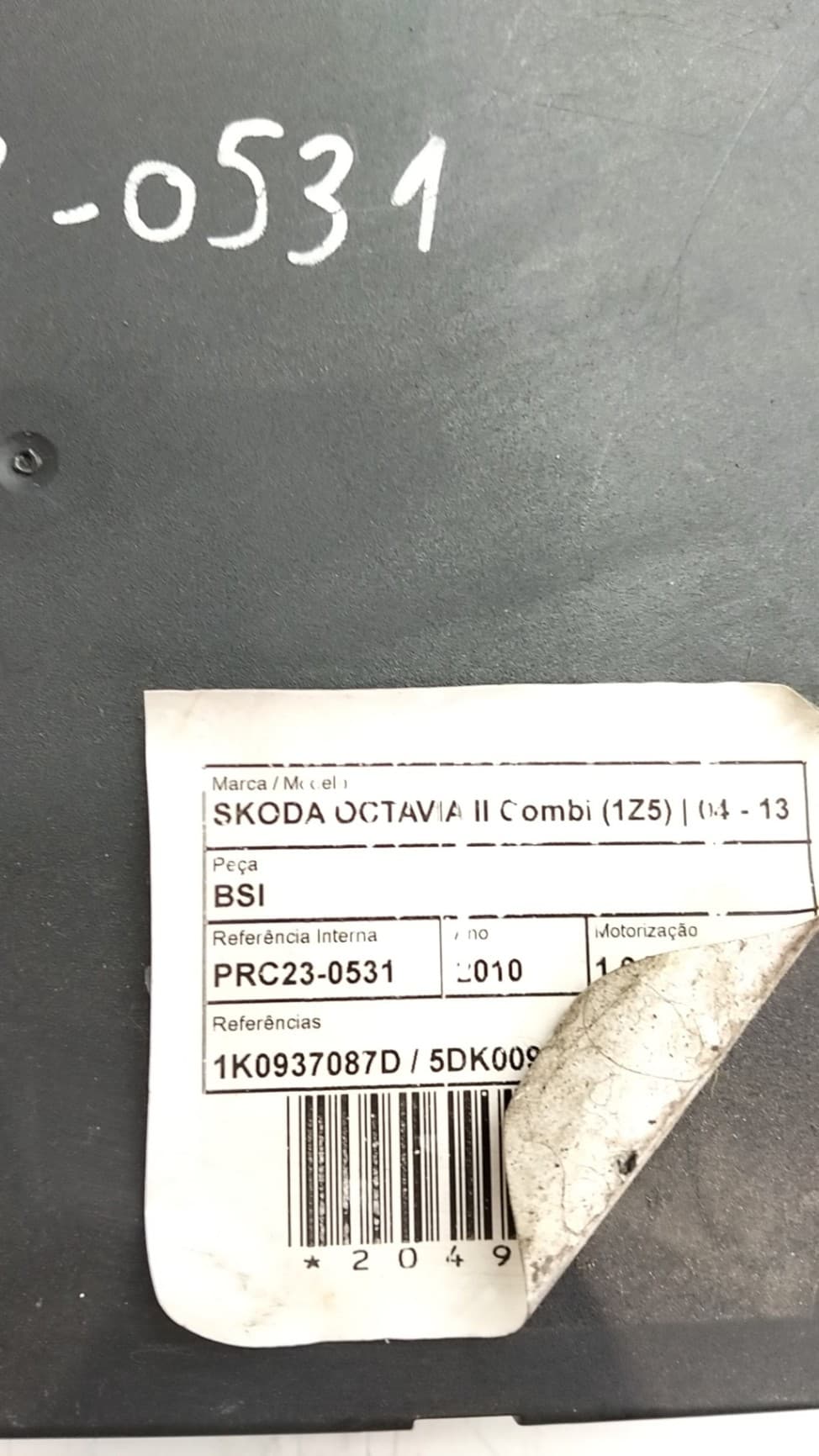 Caja reles / fusibles VOLKSWAGEN GOLF V BERLINA (1K1) 4