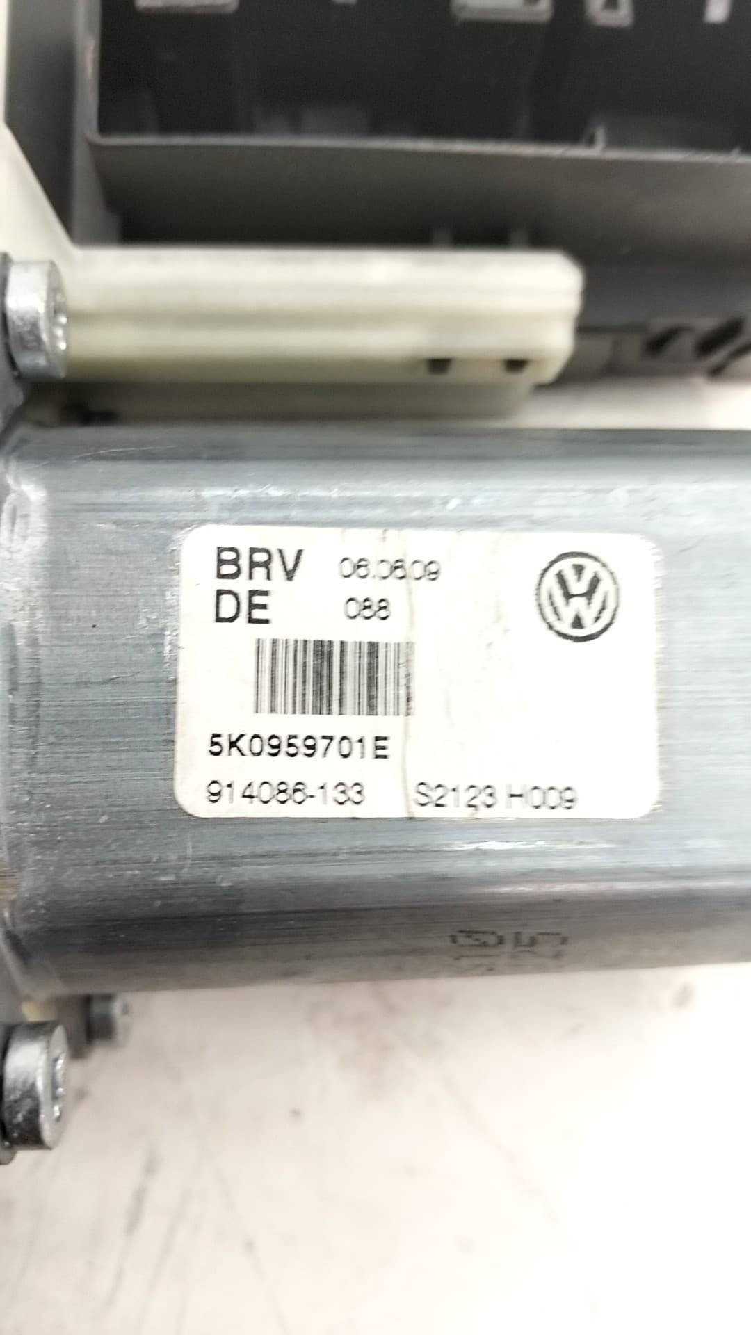 Motor elevalunas delantero izquierdo VOLKSWAGEN GOLF V BERLINA (1K1) 3