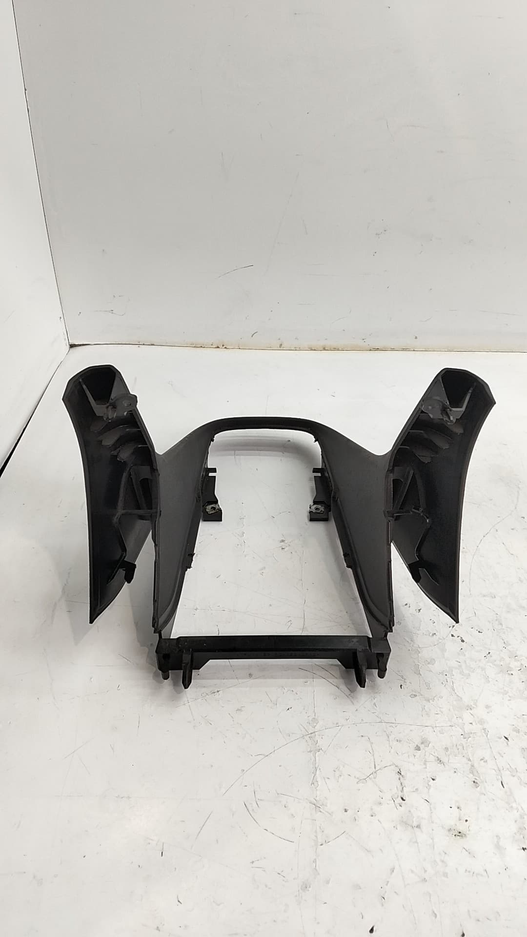 Consola central VOLKSWAGEN GOLF V BERLINA (1K1) 2