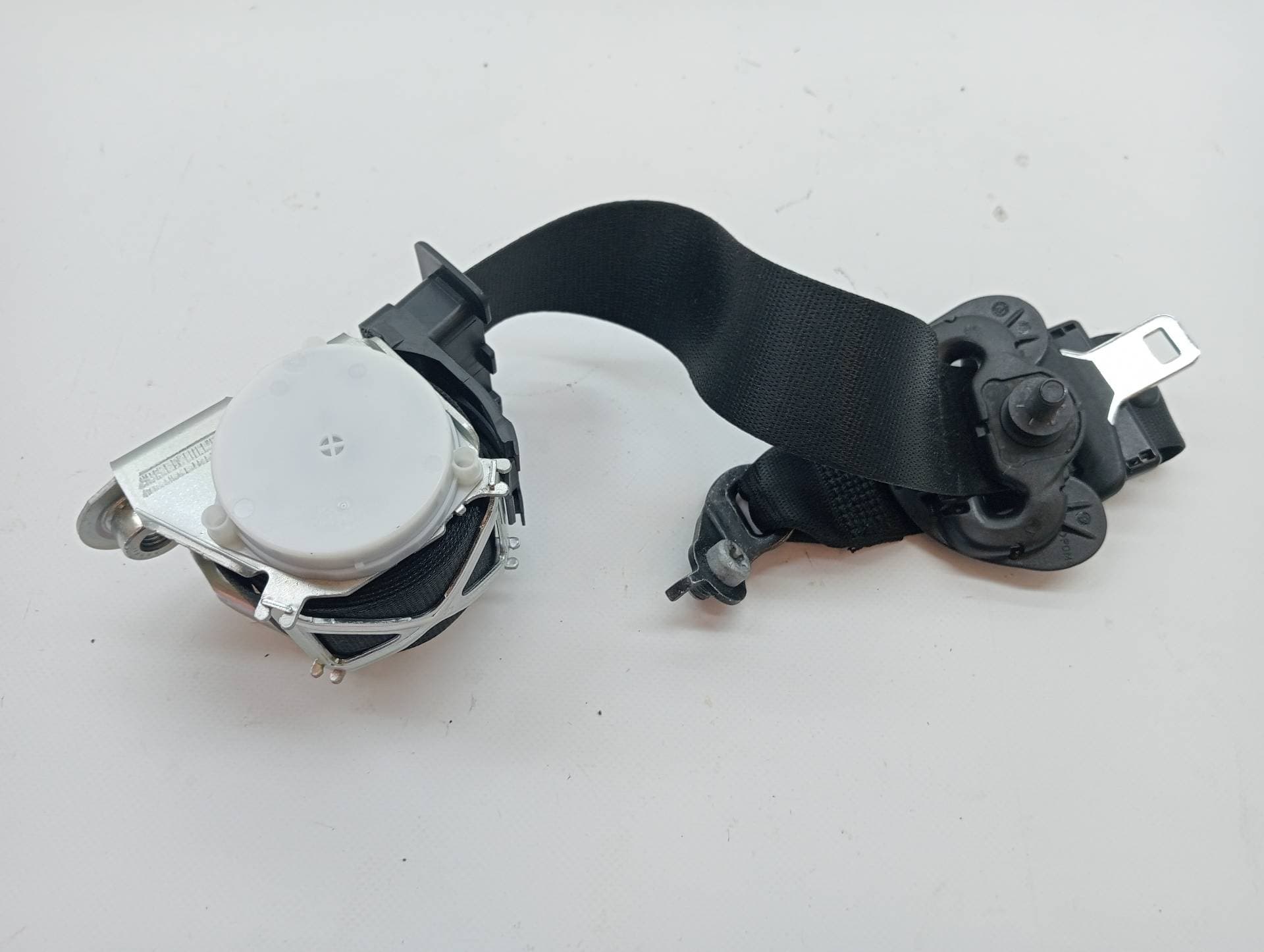 Cinturon seguridad delantero izquierdo BMW SERIE 1 LIM 2