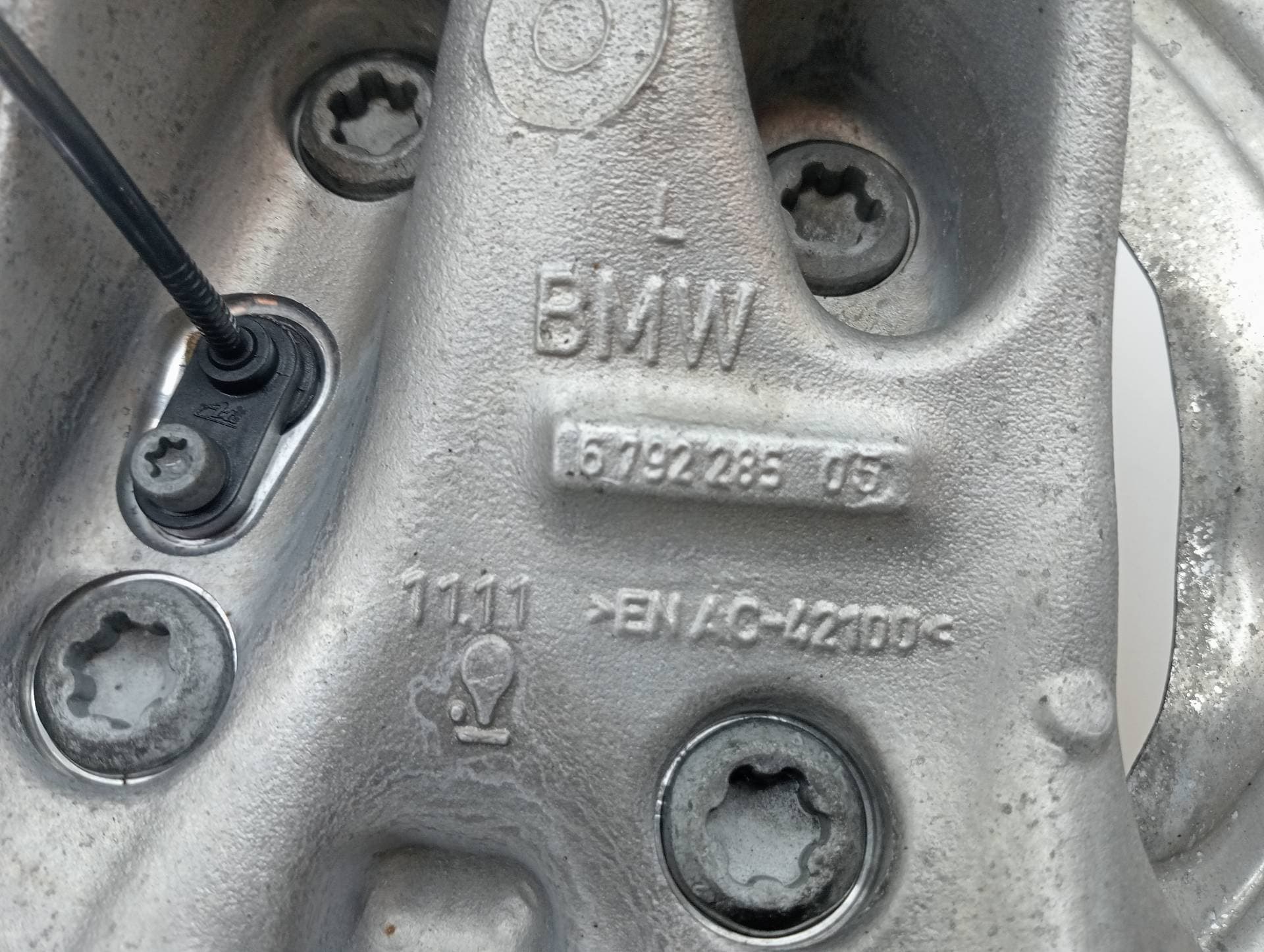 Mangueta delantera izquierda BMW SERIE 1 LIM 3