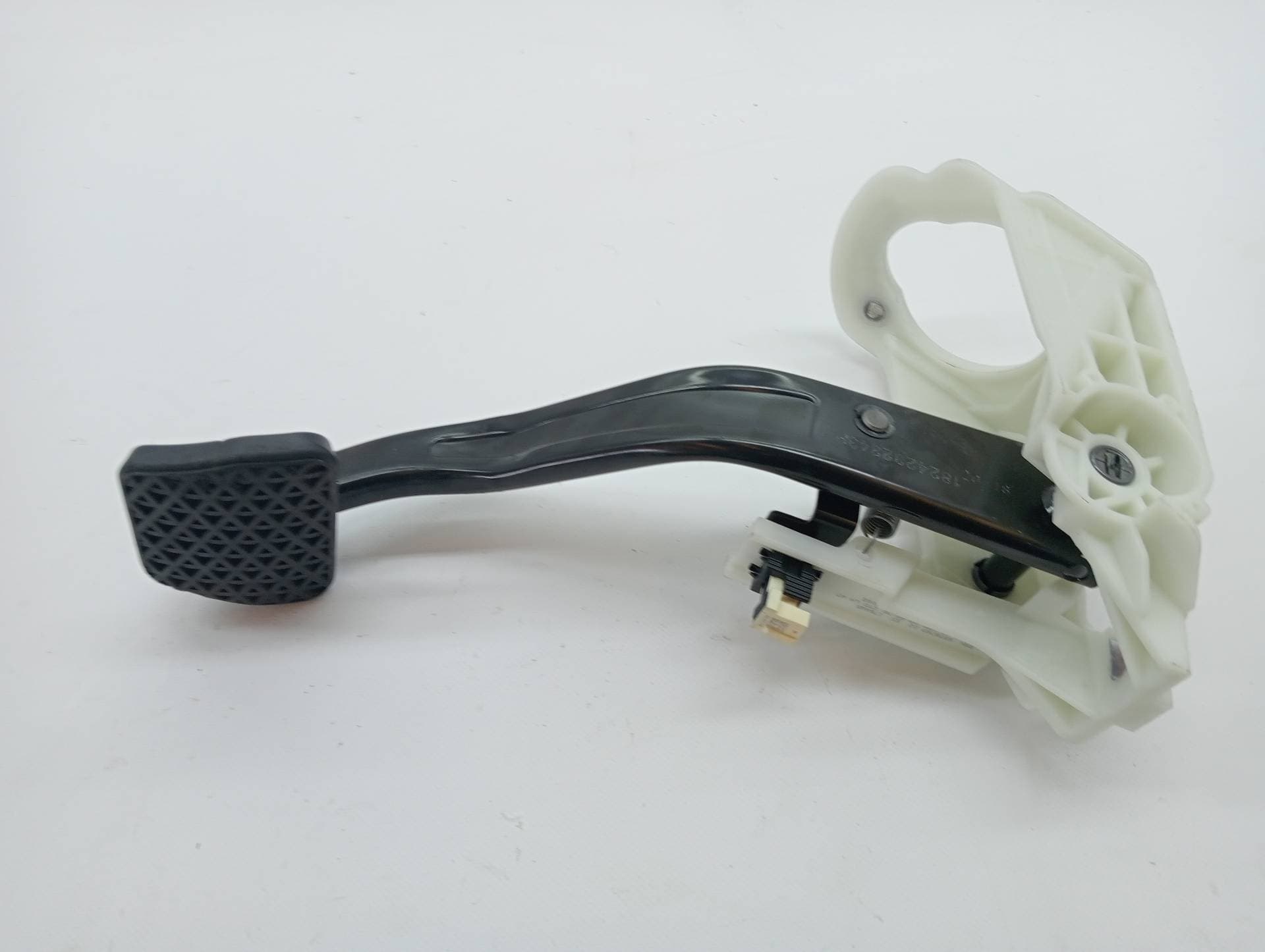 Pedal freno BMW SERIE 1 LIM 4