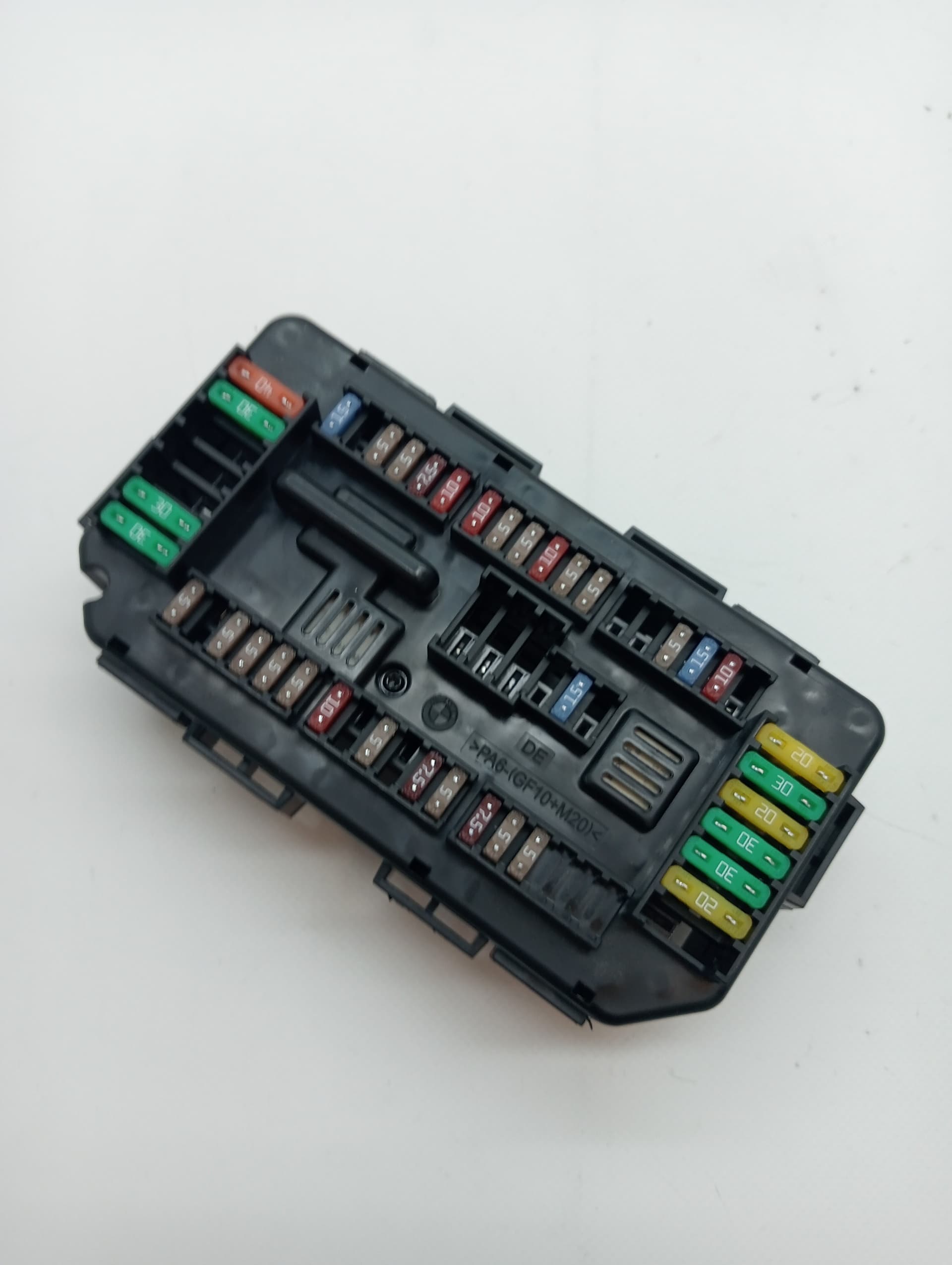 Caja reles / fusibles BMW SERIE 1 LIM 3