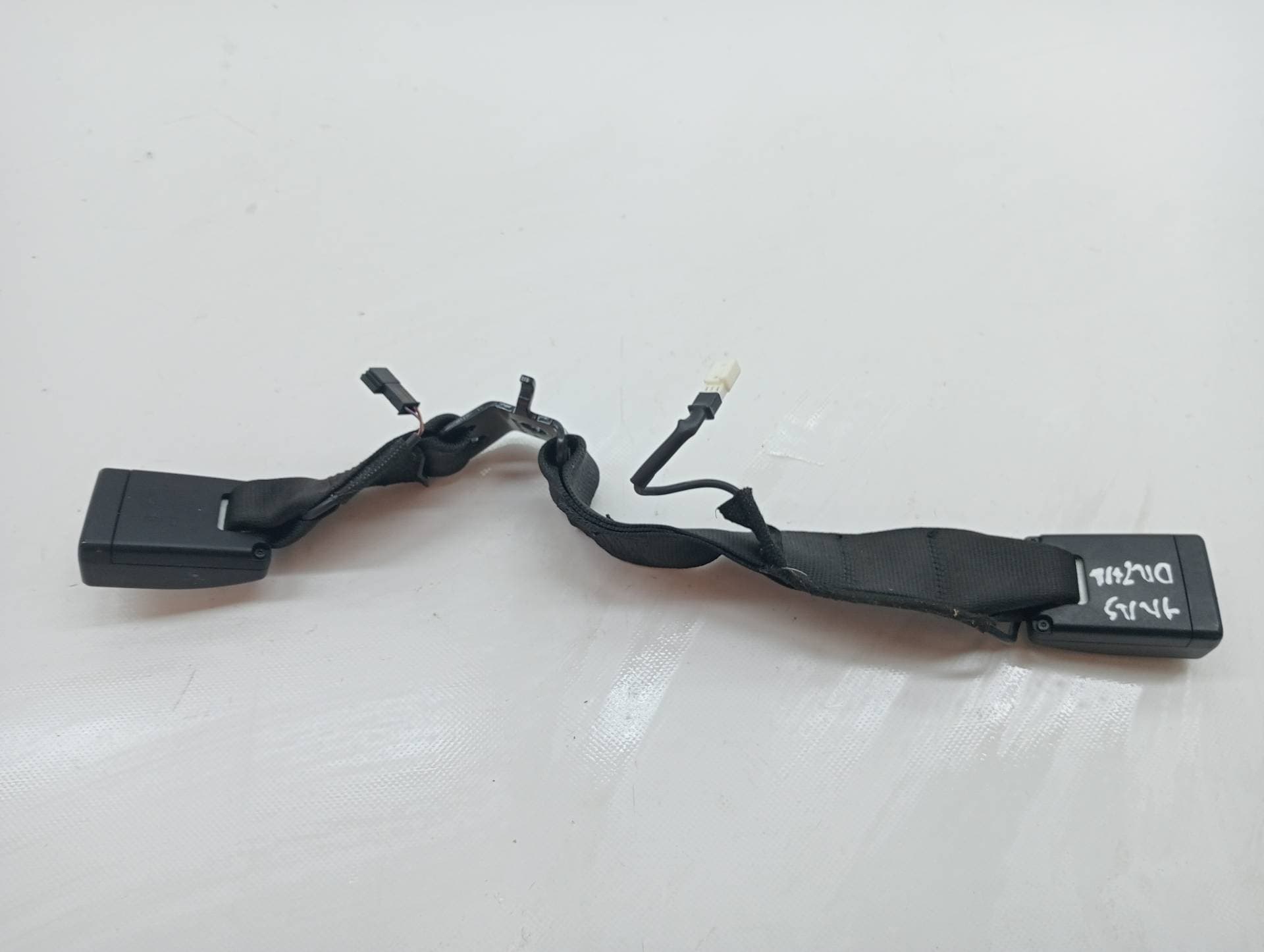 Enganche cinturon BMW SERIE 1 LIM 3