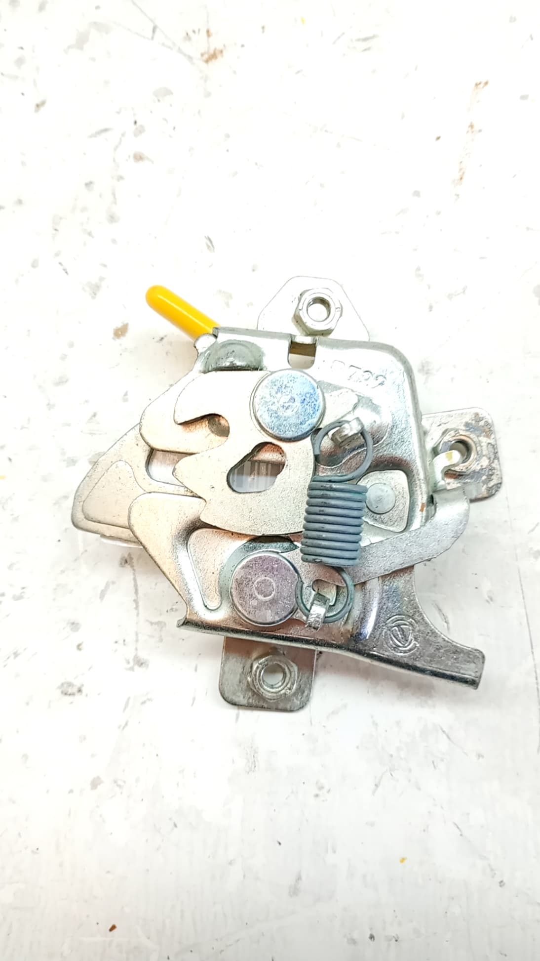 Cerradura capot FIAT 500 CABRIO (150)