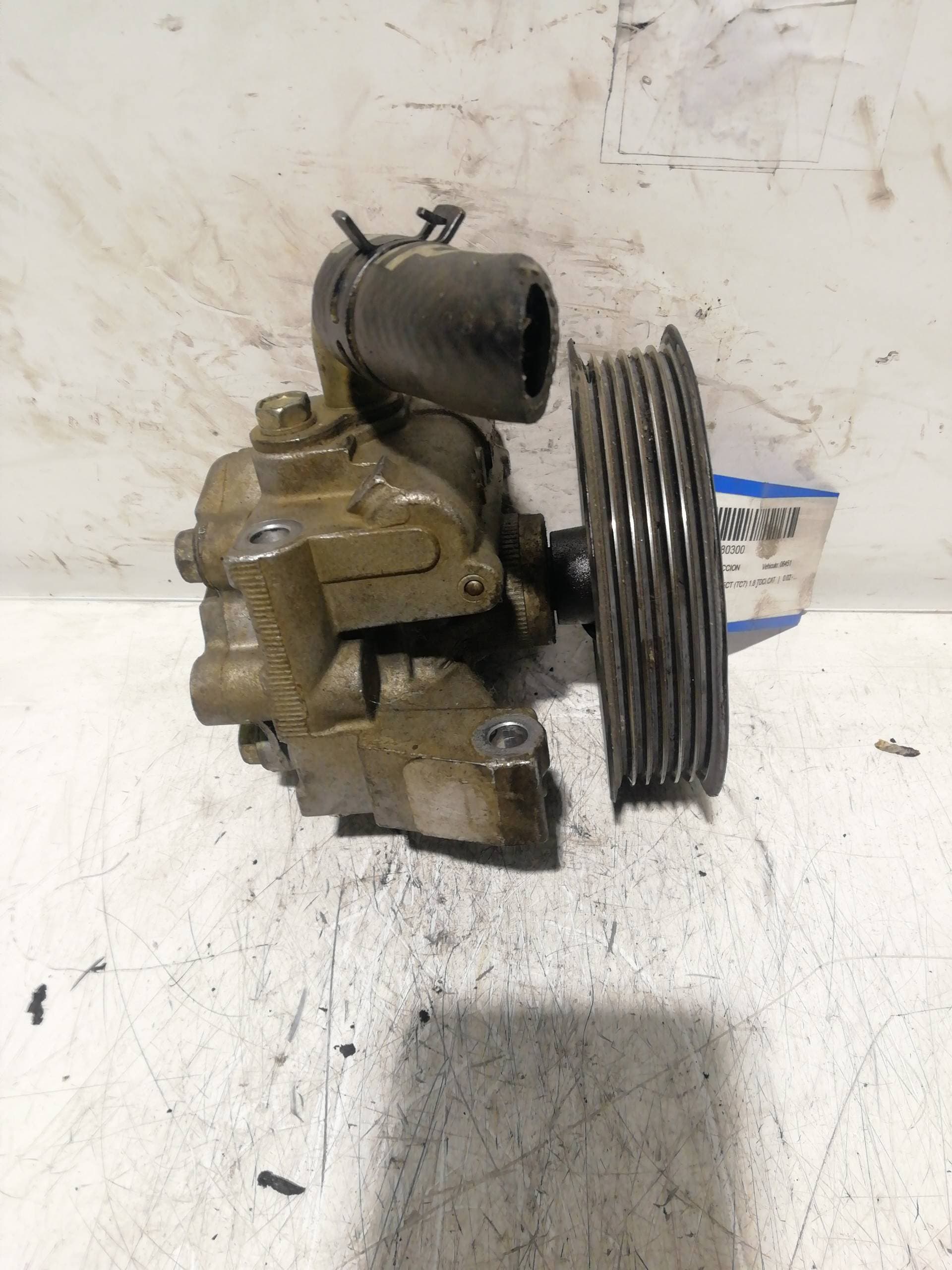 Bomba direccion FORD TRANSIT CONNECT (TC7)