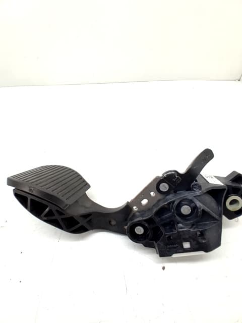 Pedal freno FIAT 500E