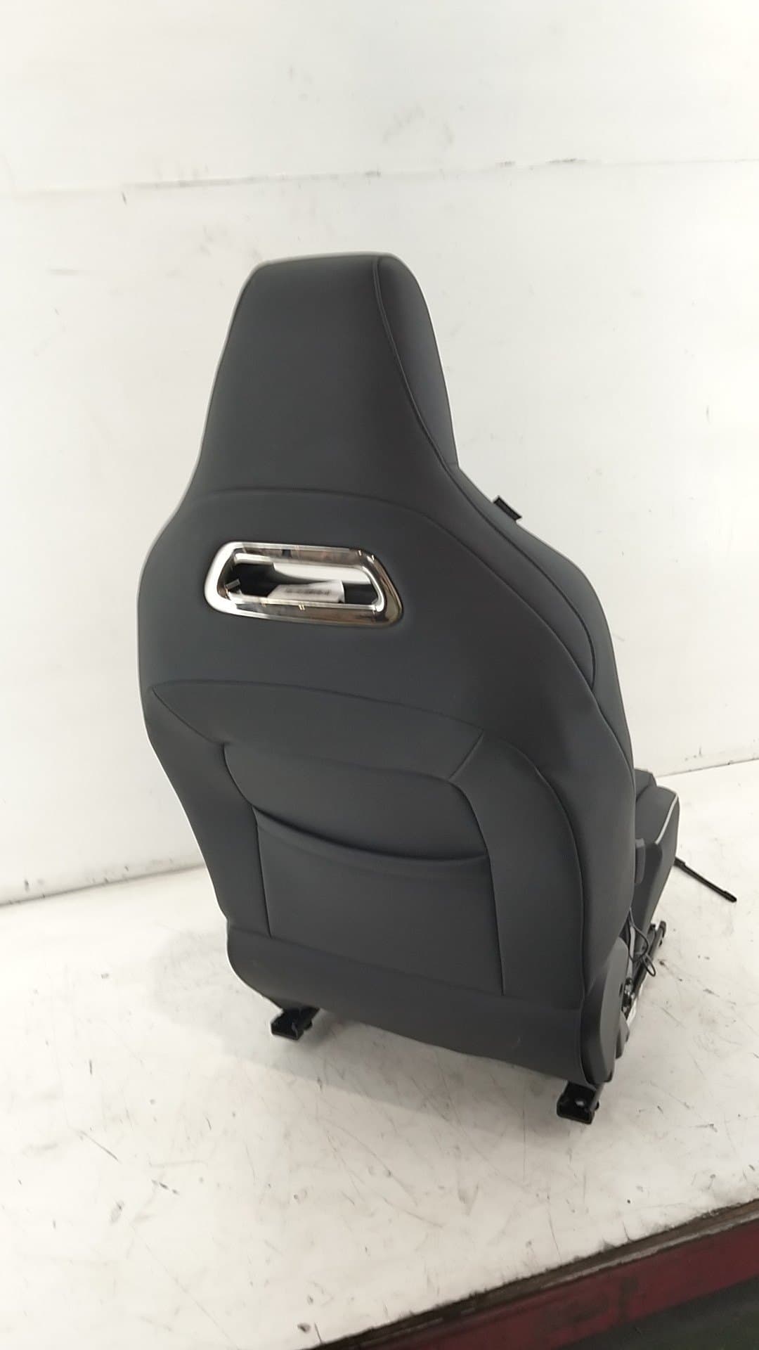 Asiento delantero izquierdo OMODA 5 5