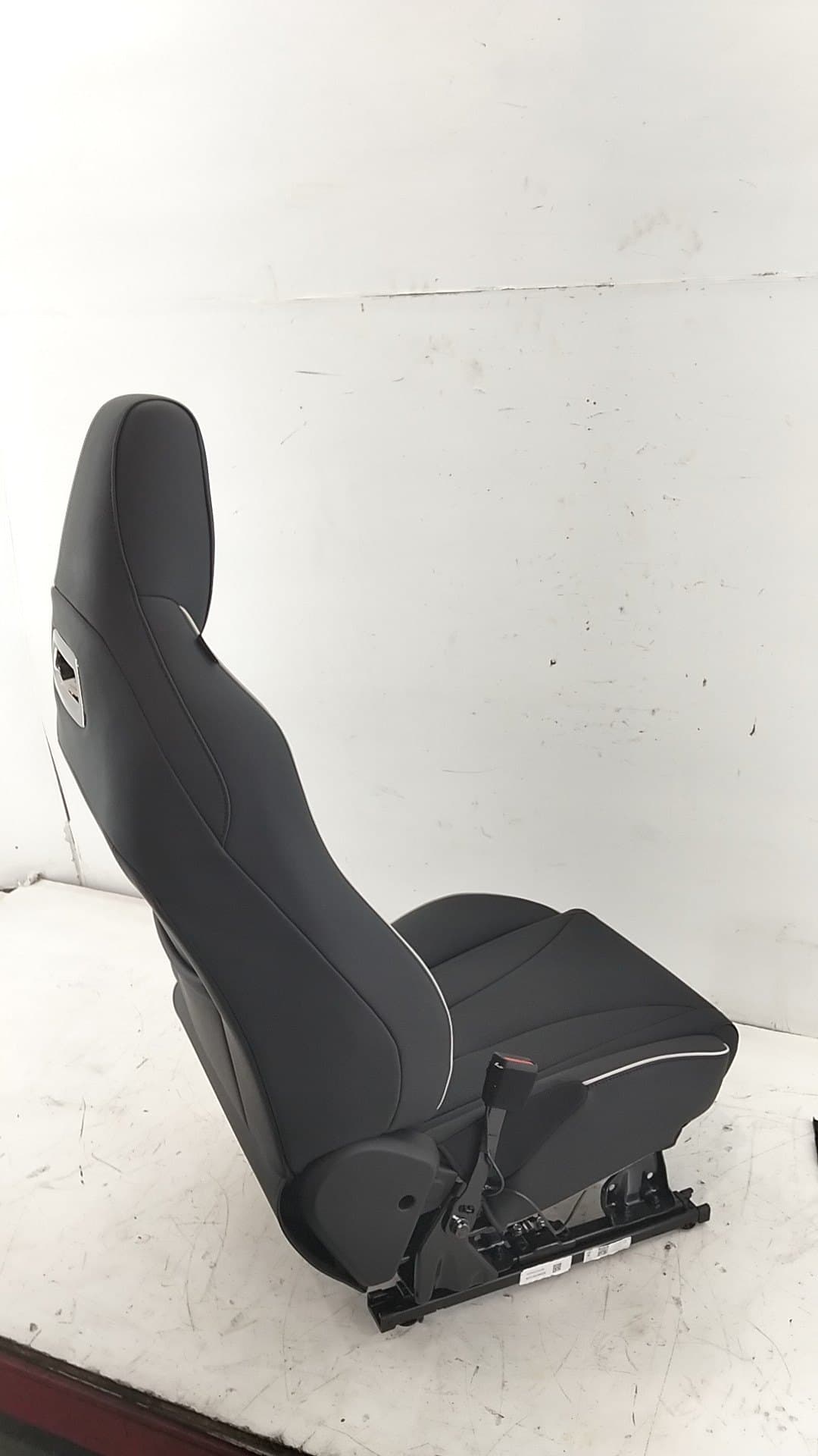 Asiento delantero izquierdo OMODA 5 4