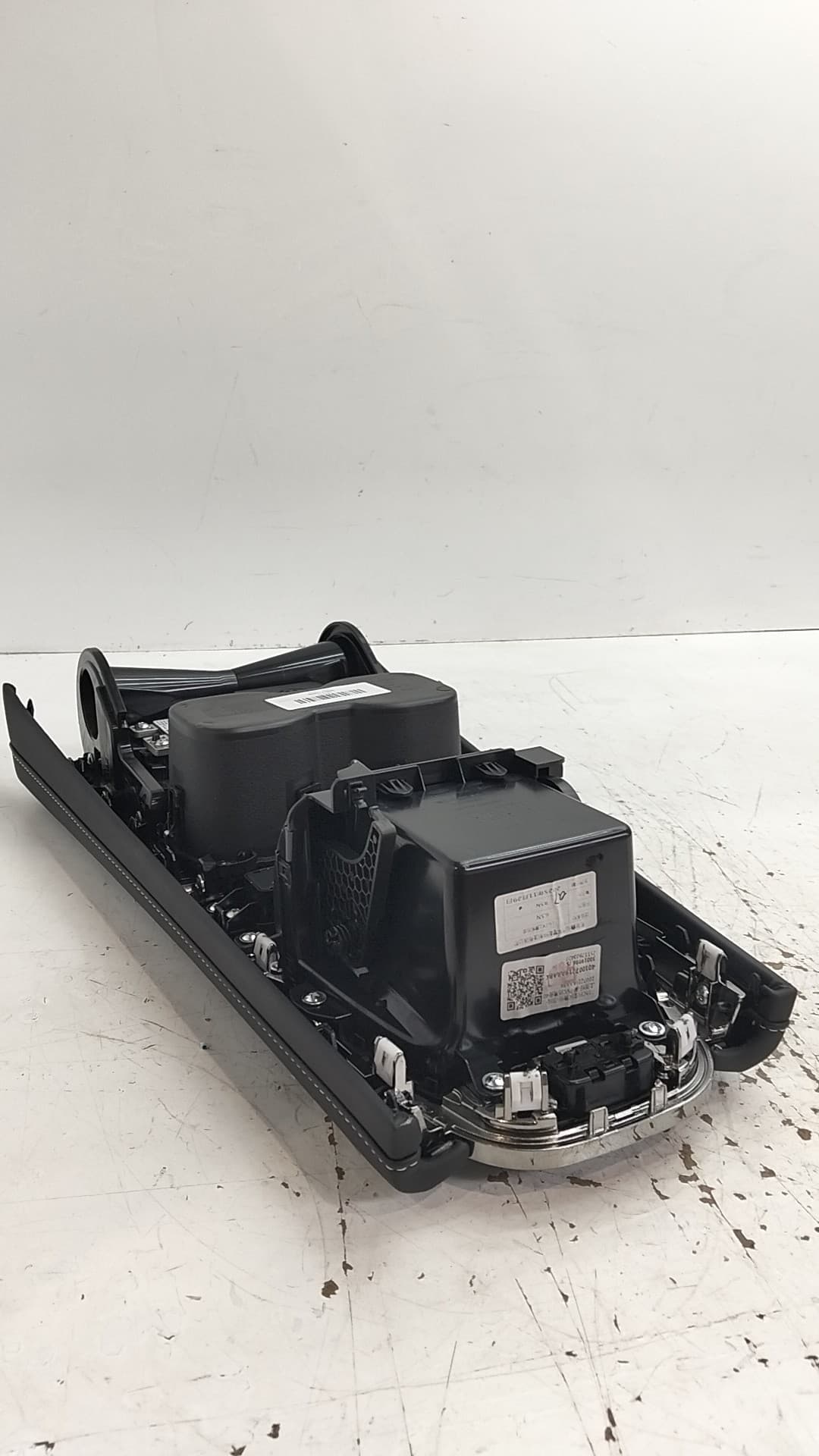 Consola central OMODA 5 3