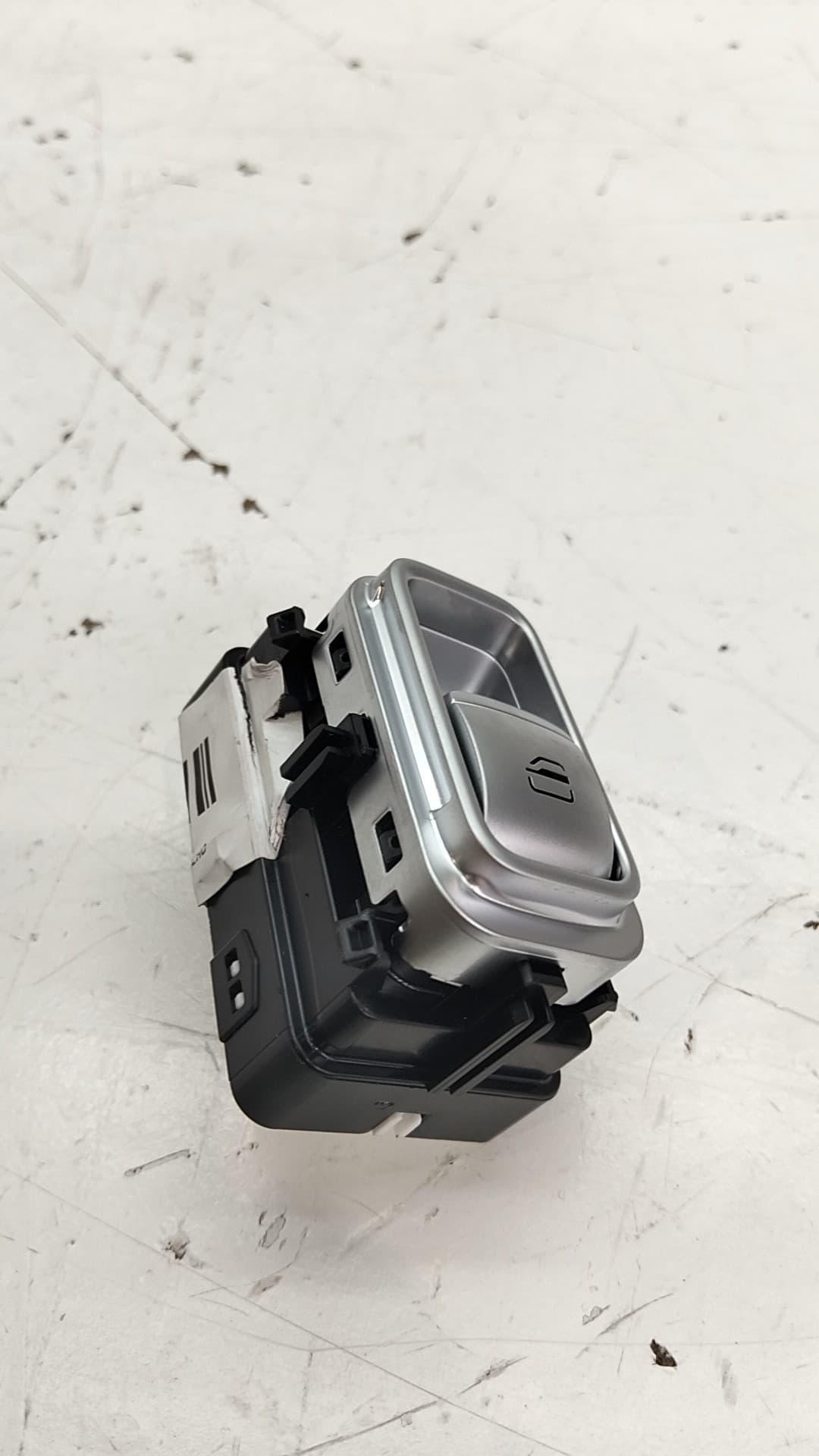 Mando elevalunas delantero derecho OMODA 5 5