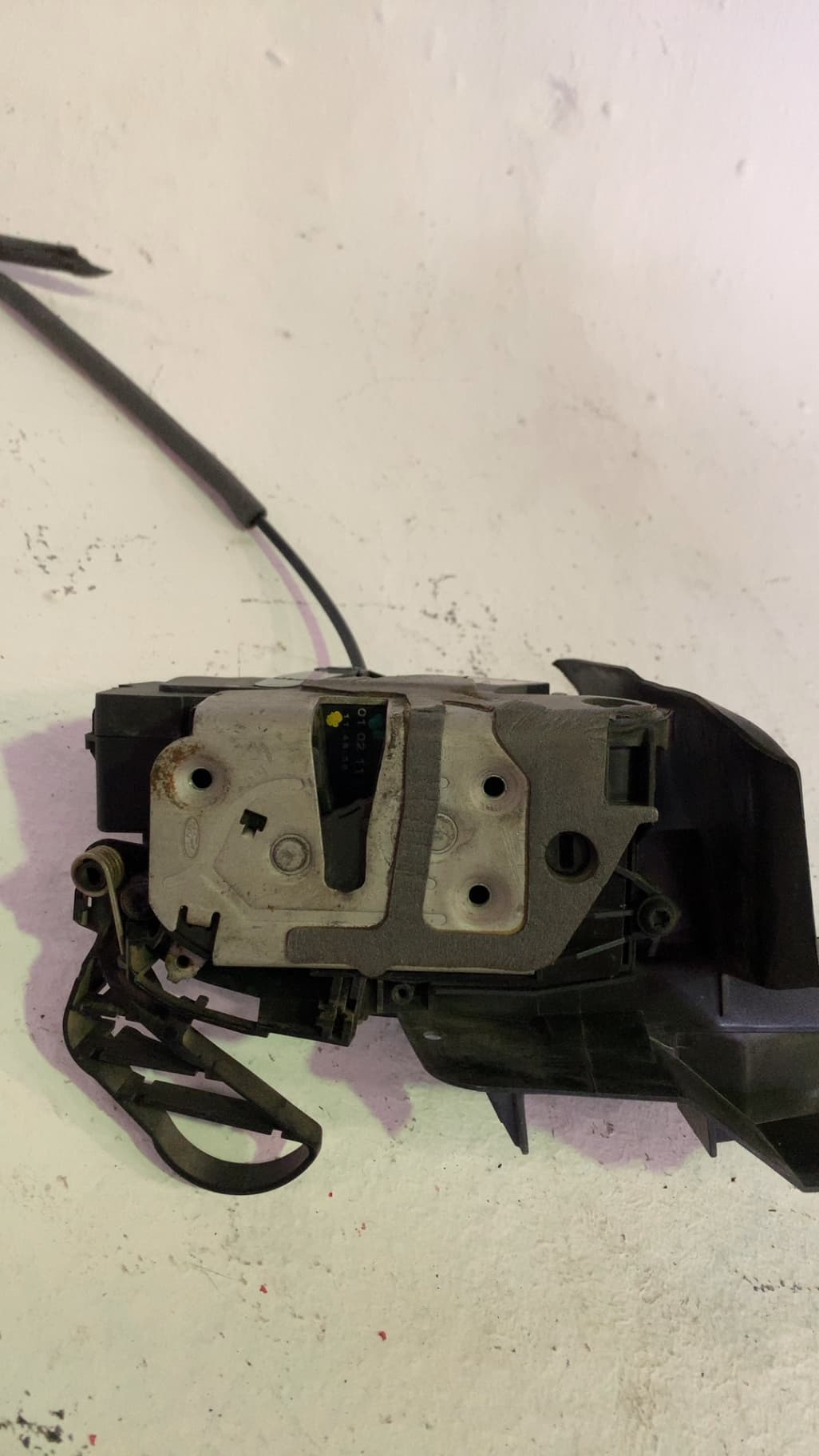 Cerradura puerta delantera derecha FORD FOCUS 2