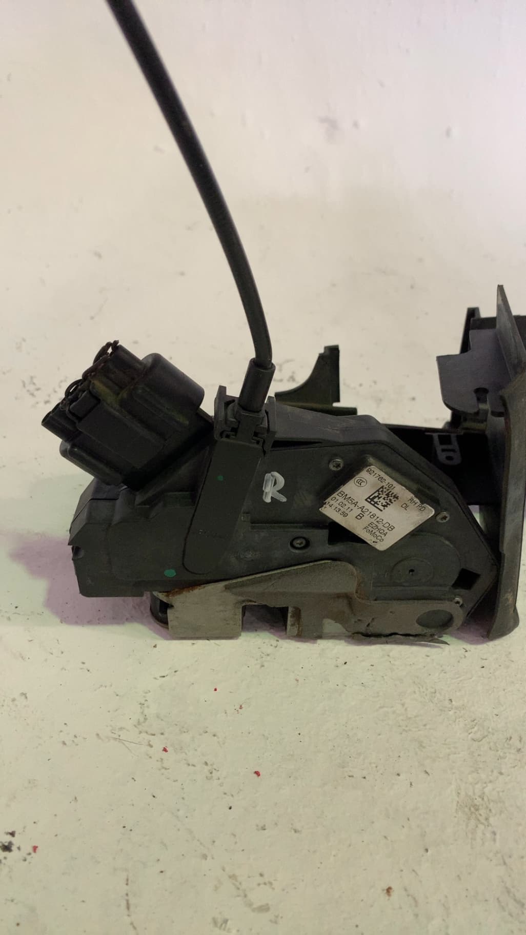 Cerradura puerta delantera derecha FORD FOCUS