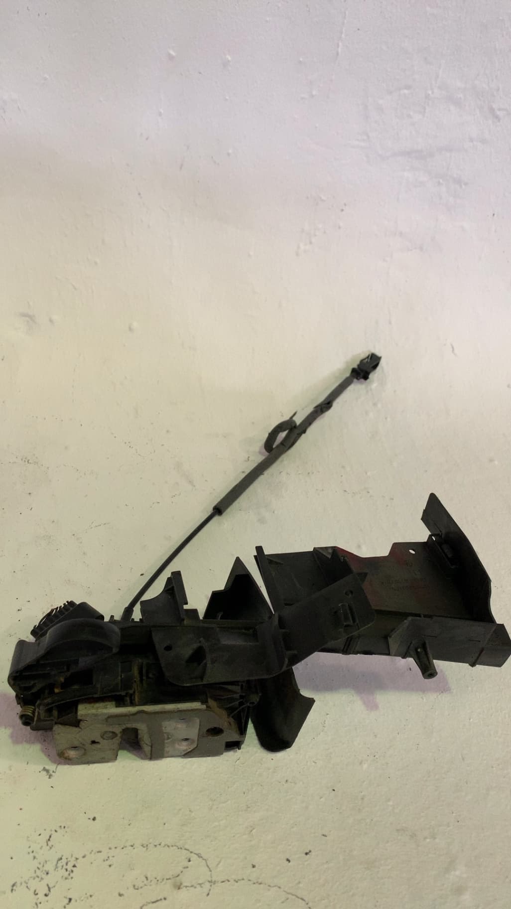 Cerradura puerta delantera izquierda FORD FOCUS 3