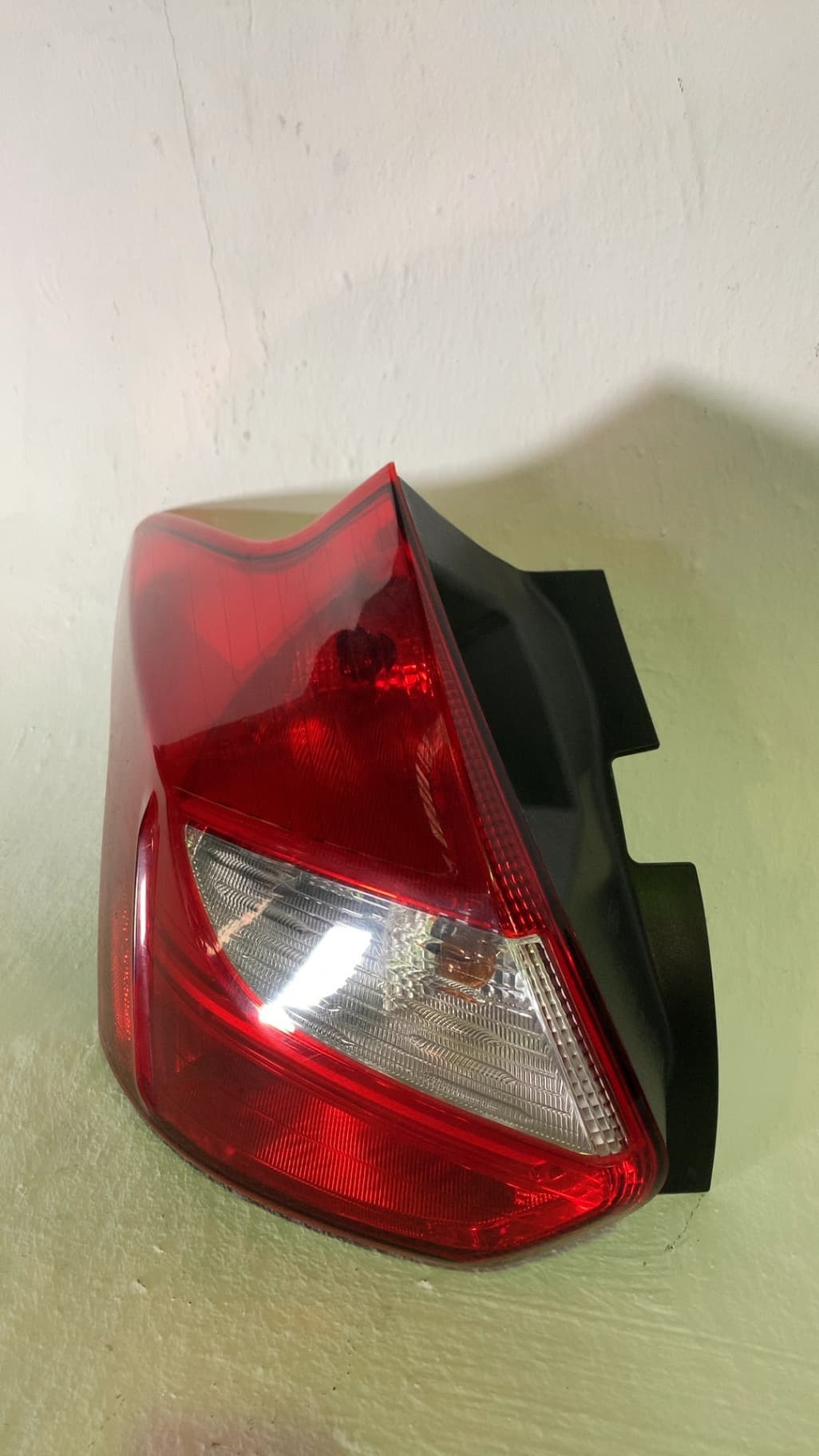 Piloto trasero izquierdo FORD FOCUS 3