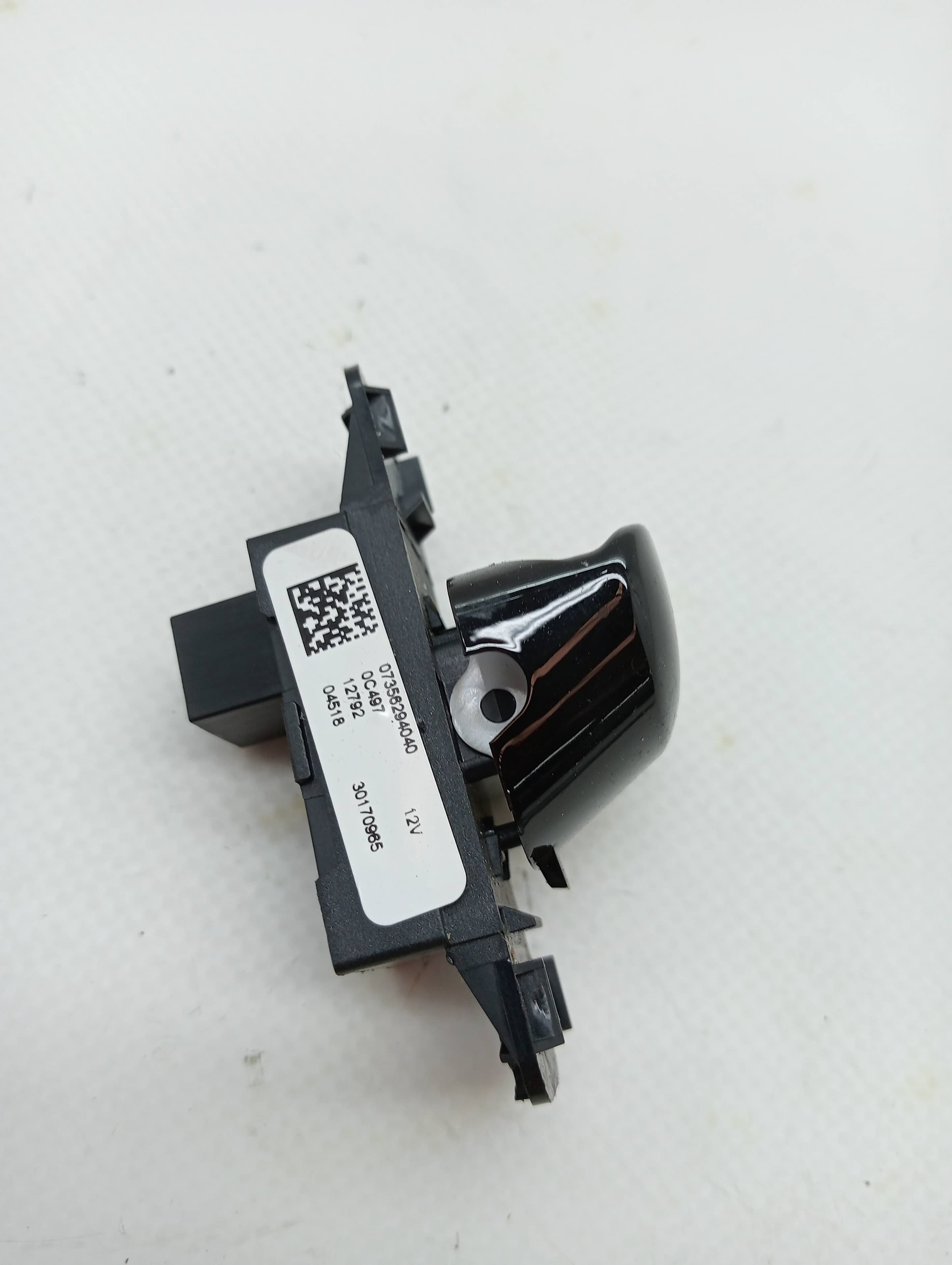 Mando elevalunas delantero derecho FIAT NUOVA 500 (150) 3
