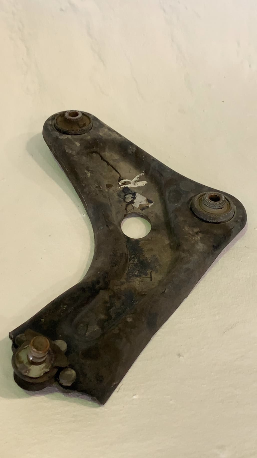 Brazo suspension inferior delantero derecho PEUGEOT 207