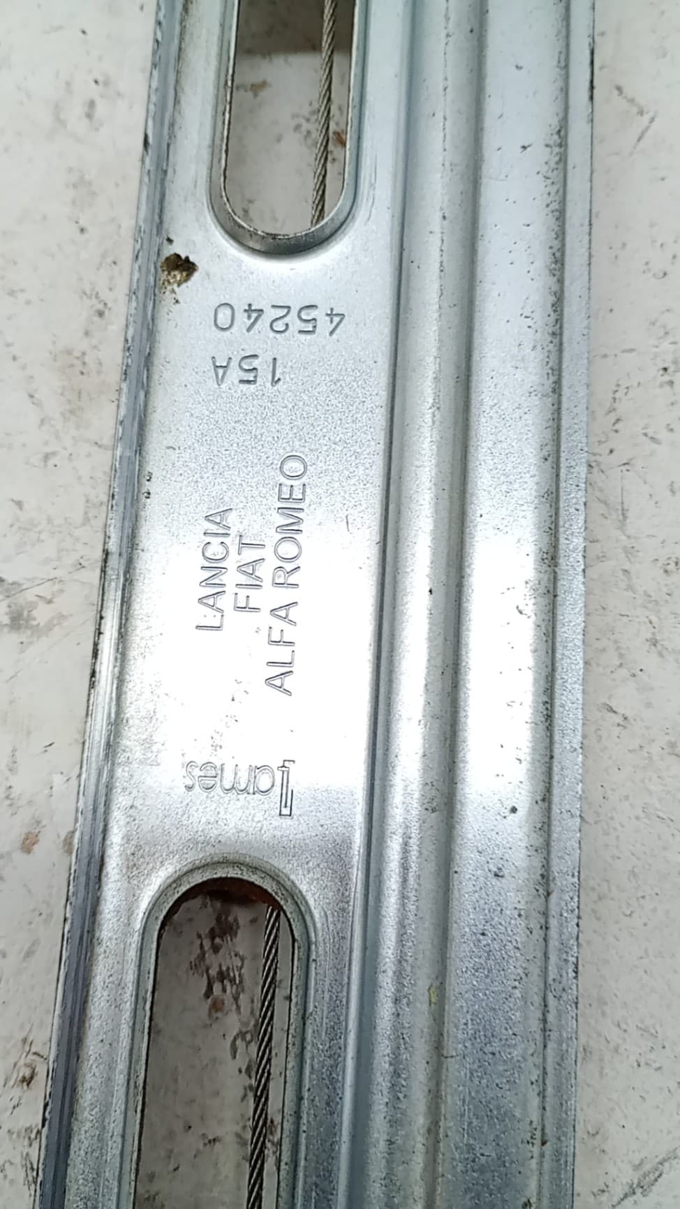 Elevalunas trasero izquierdo FIAT 500 L (330) 2