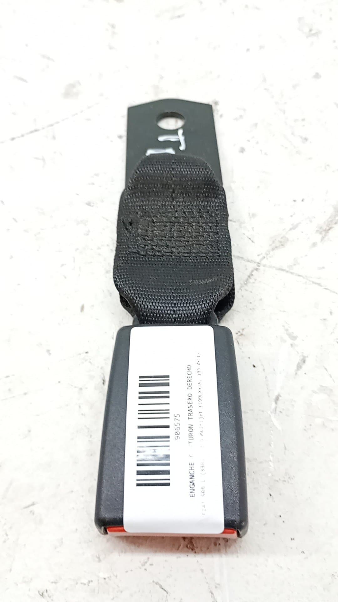 Enganche cinturon trasero derecho FIAT 500 L (330)