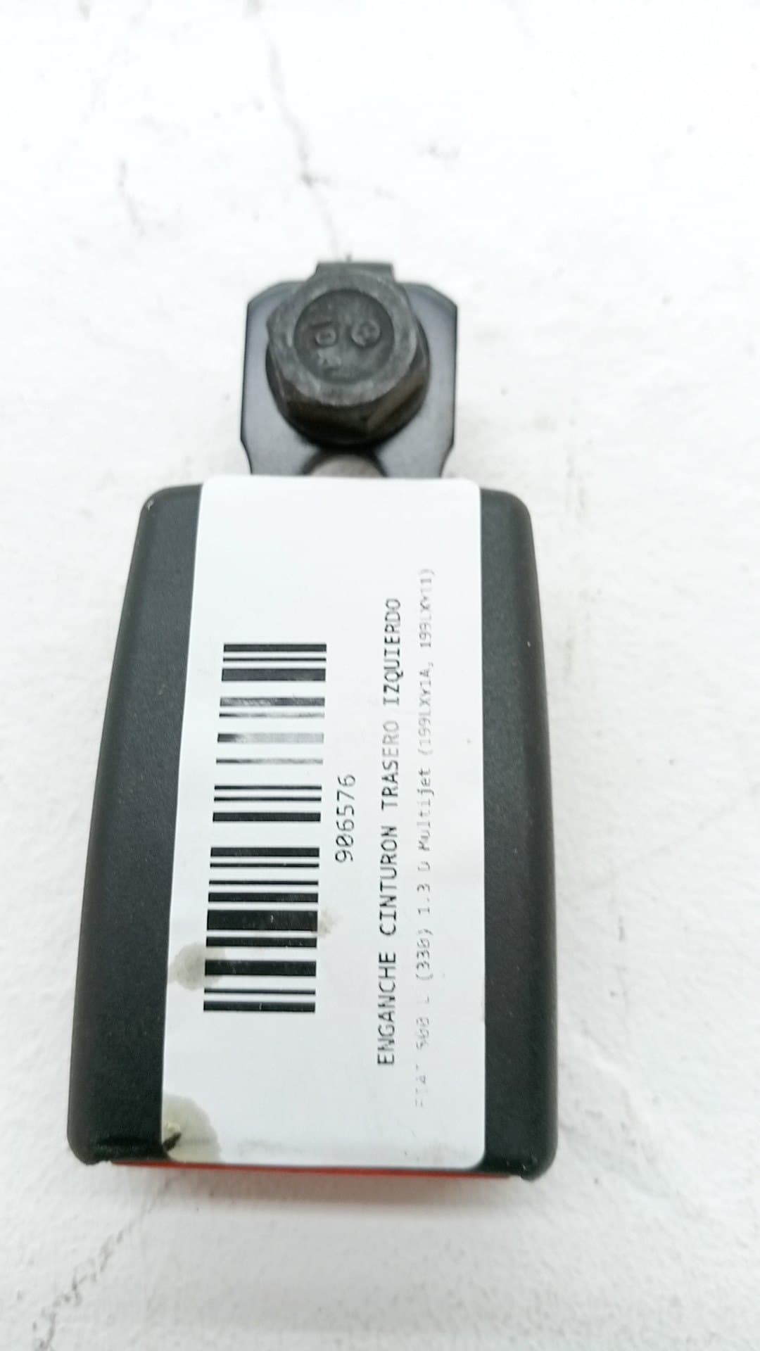 Enganche cinturon trasero izquierdo FIAT 500 L (330) 3