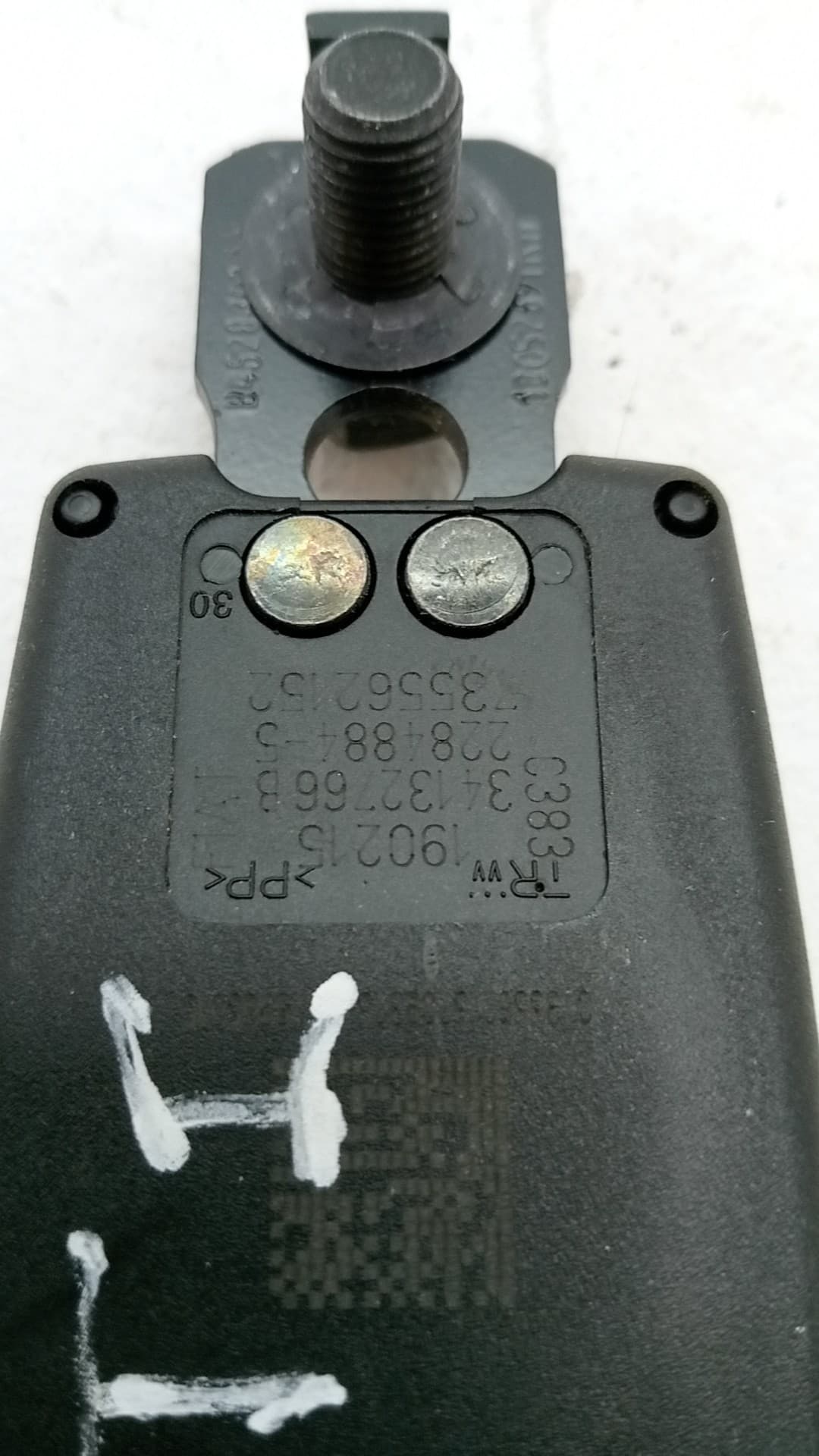 Enganche cinturon trasero izquierdo FIAT 500 L (330) 2