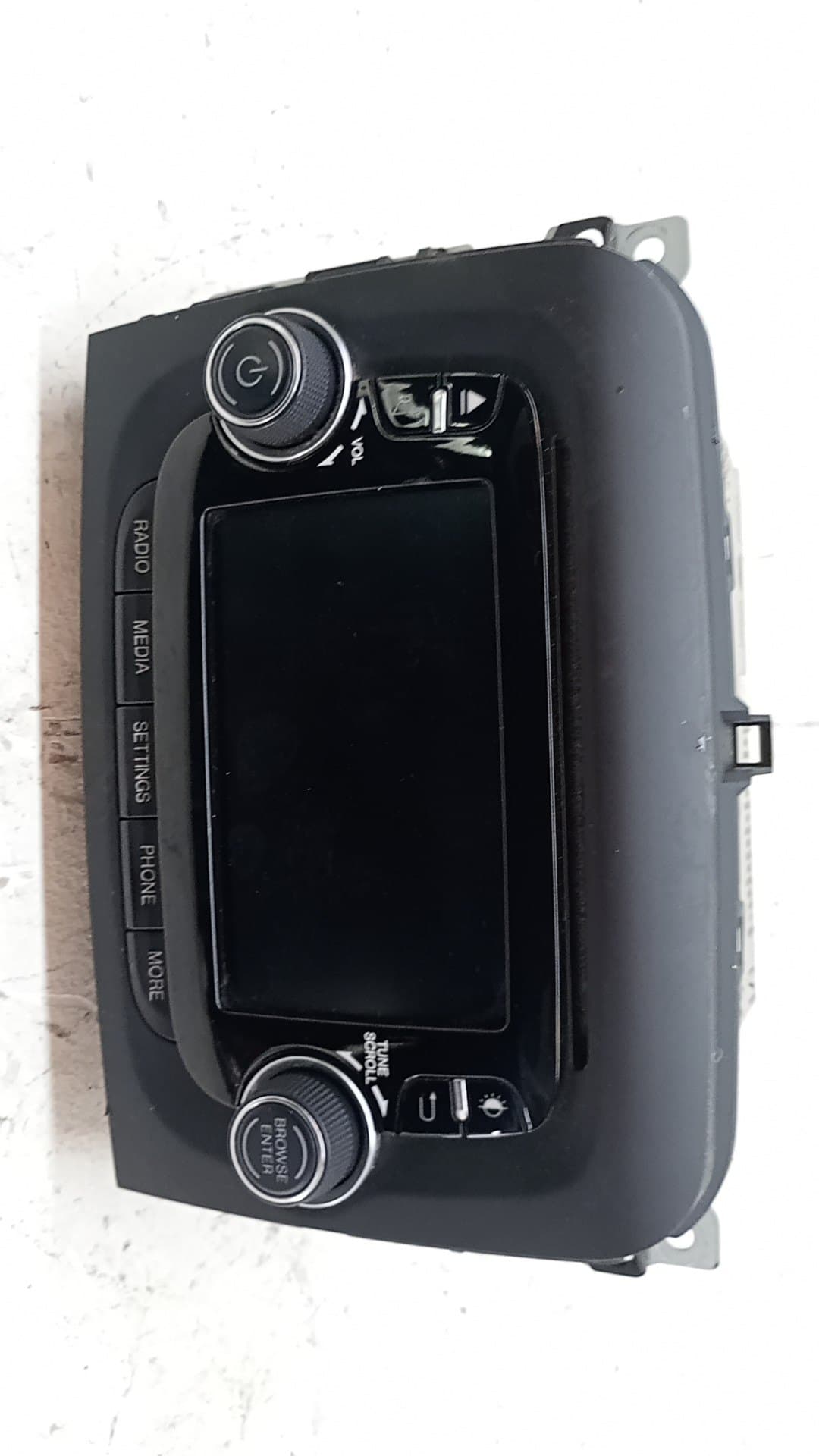 Pantalla multifuncion FIAT 500 L (330)