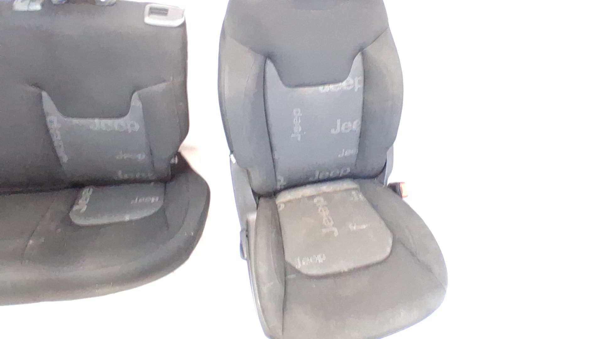 Juego asientos completo JEEP RENEGADE 5